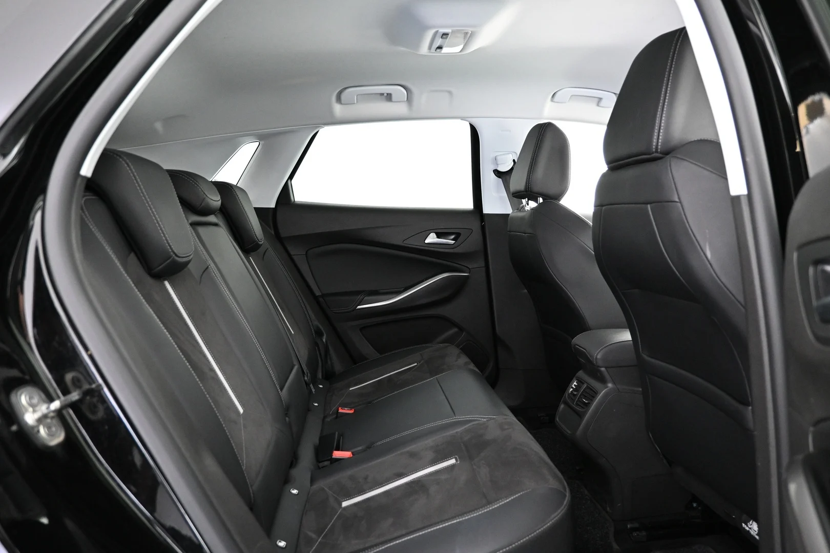 Car Image - 53657wB6Lw1yFjUozG5y7d