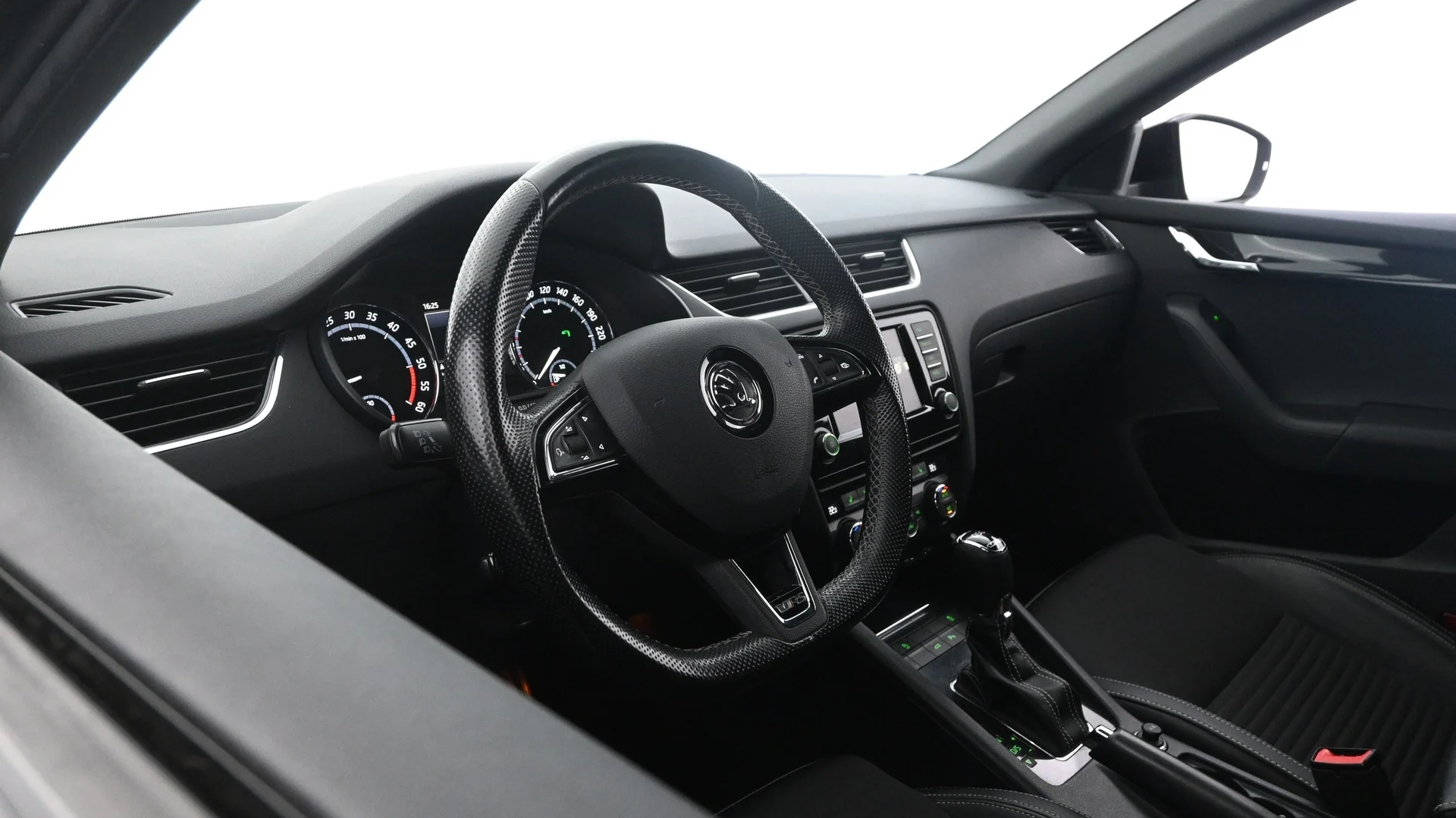 Car Image - 6RiAe7ybm7K2IzxxvSXN7u
