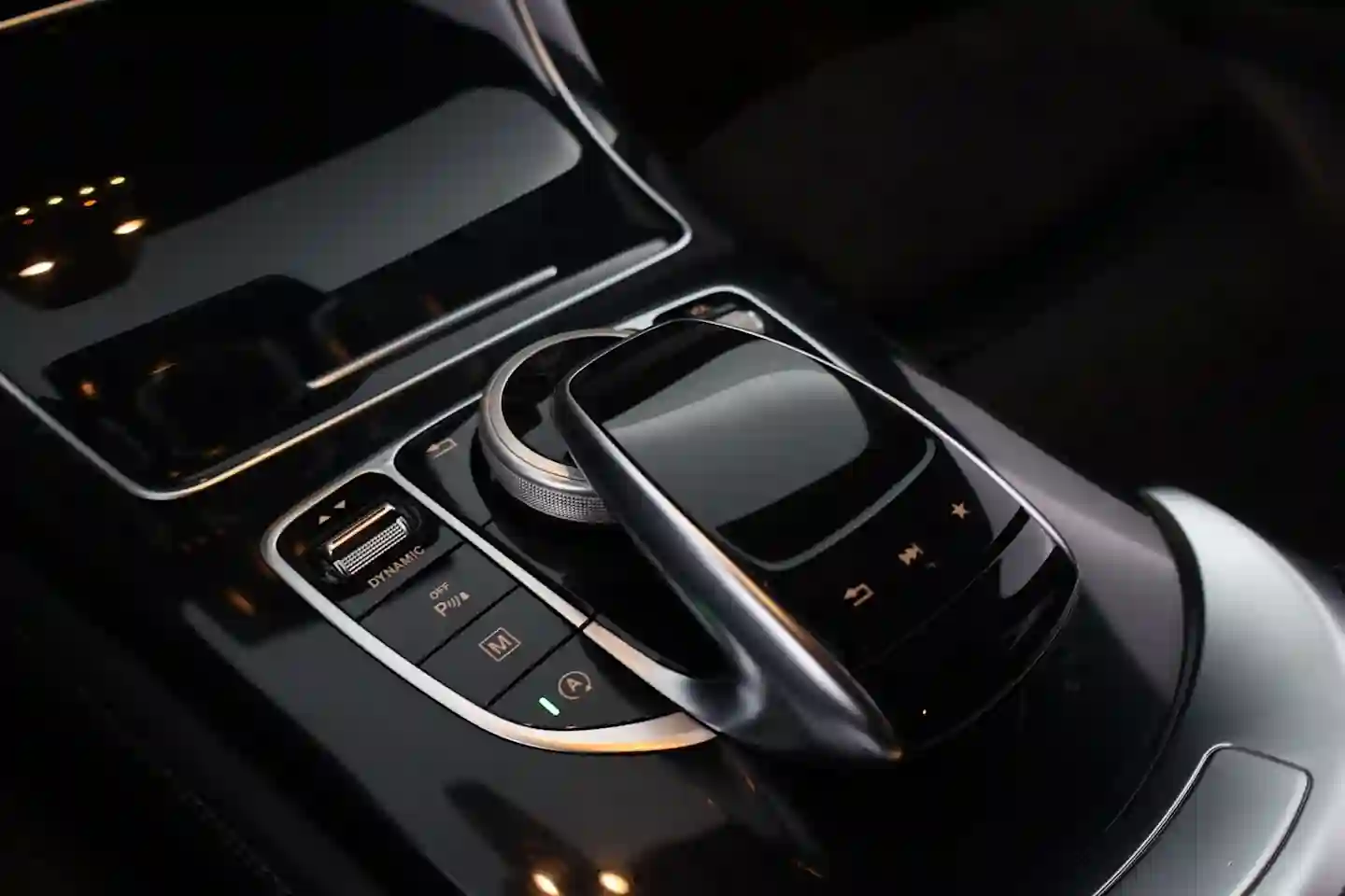 Car Image - RLCnEQRn3Cz2TgY39MSnq