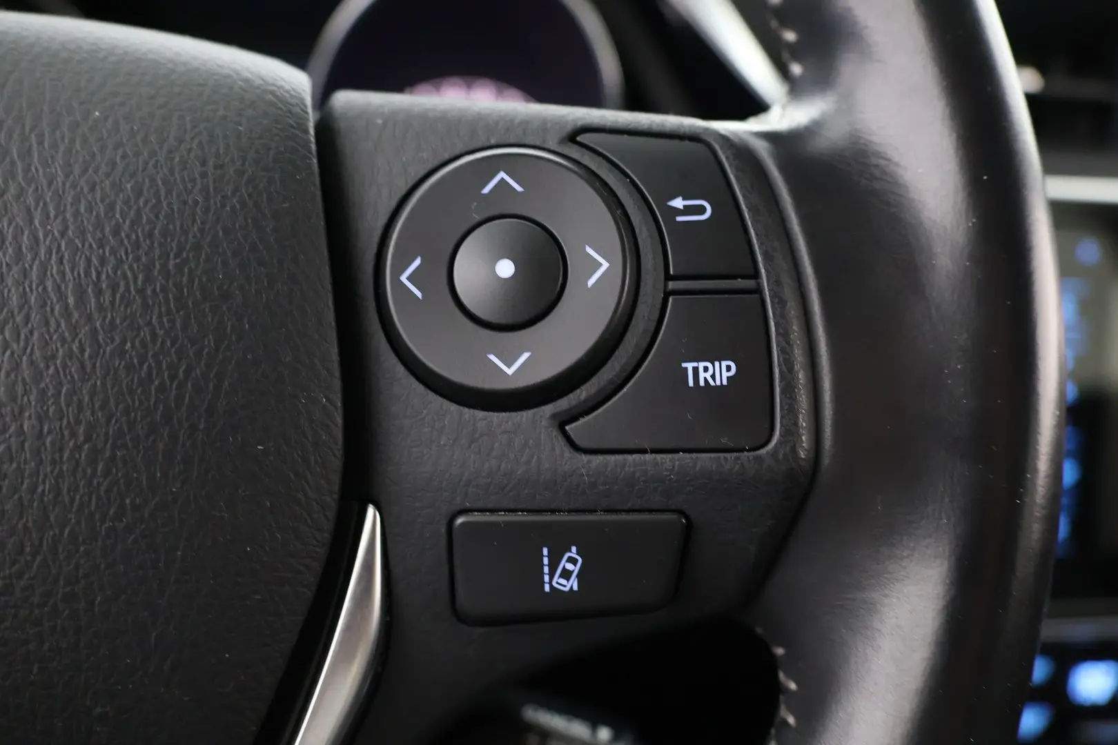 Car Image - 5TfhC5Zui6wQ5GUZ7k8Xtb
