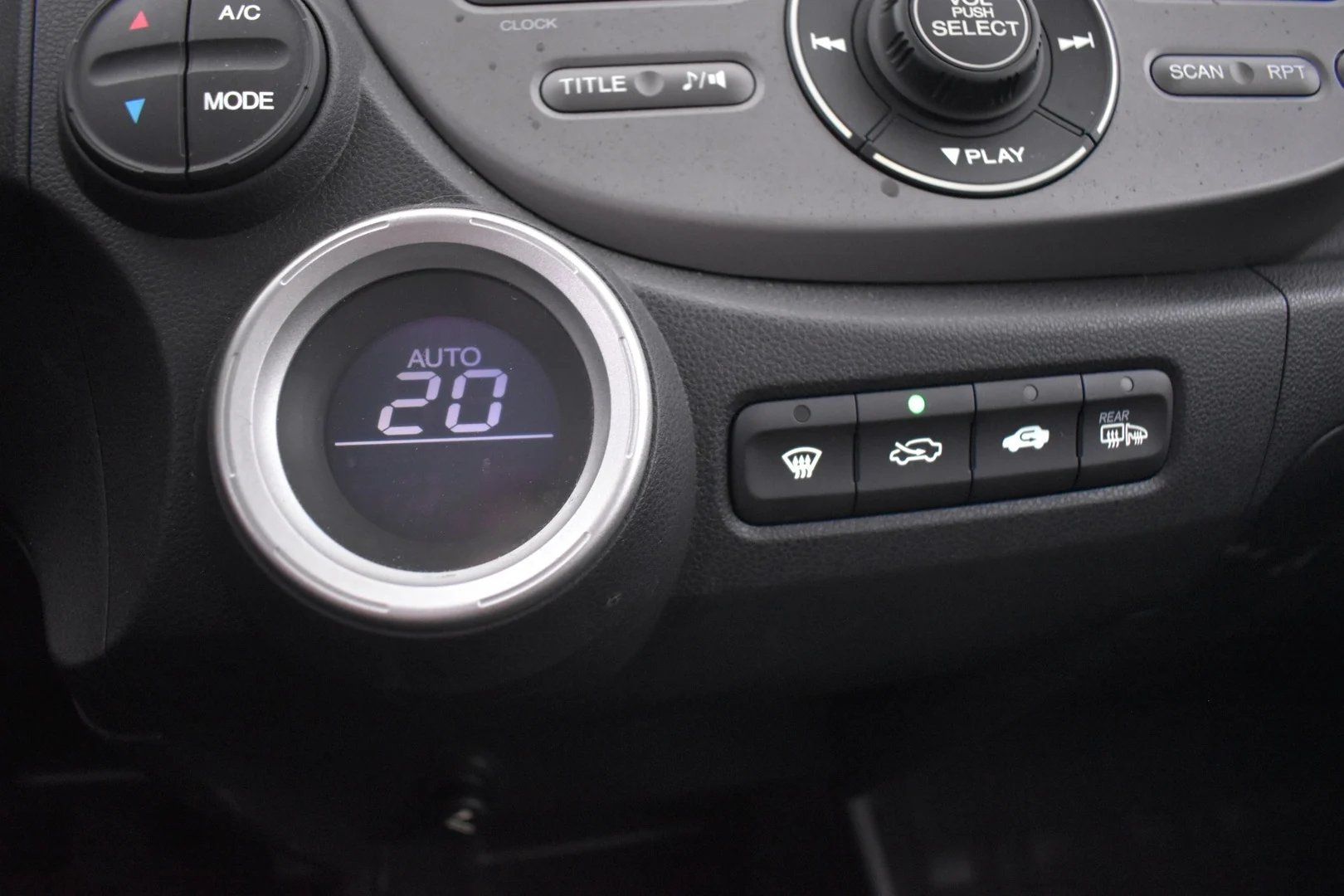 Car Image - 0Ffks8atO1uWxvlYrbZ8I