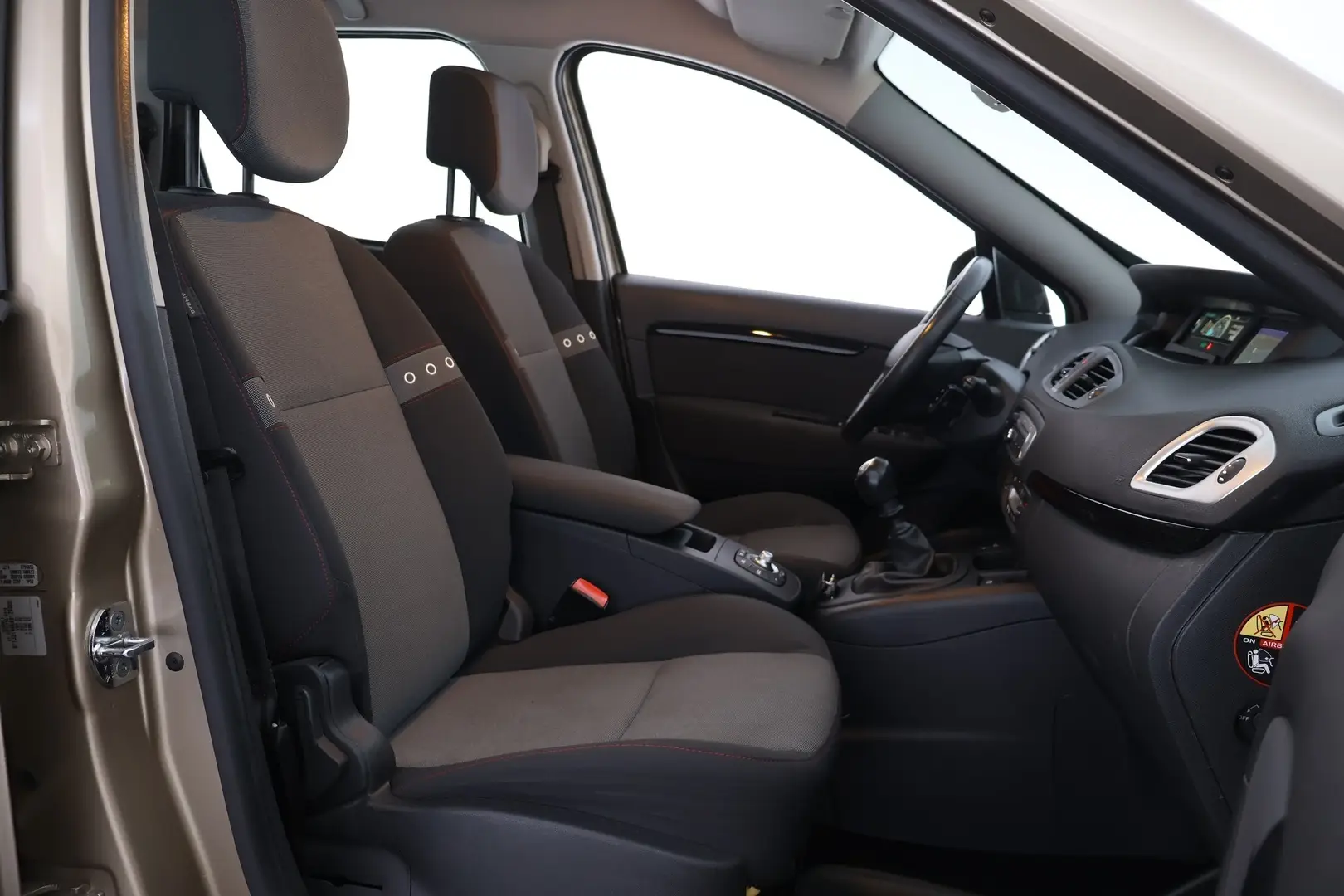 Car Image - fuQu79KjgxYbHQinC4xUF