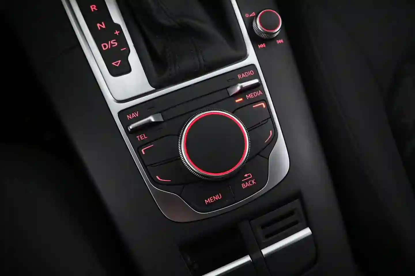 Car Image - 4J98frj5T2w5biM2U8tHGp