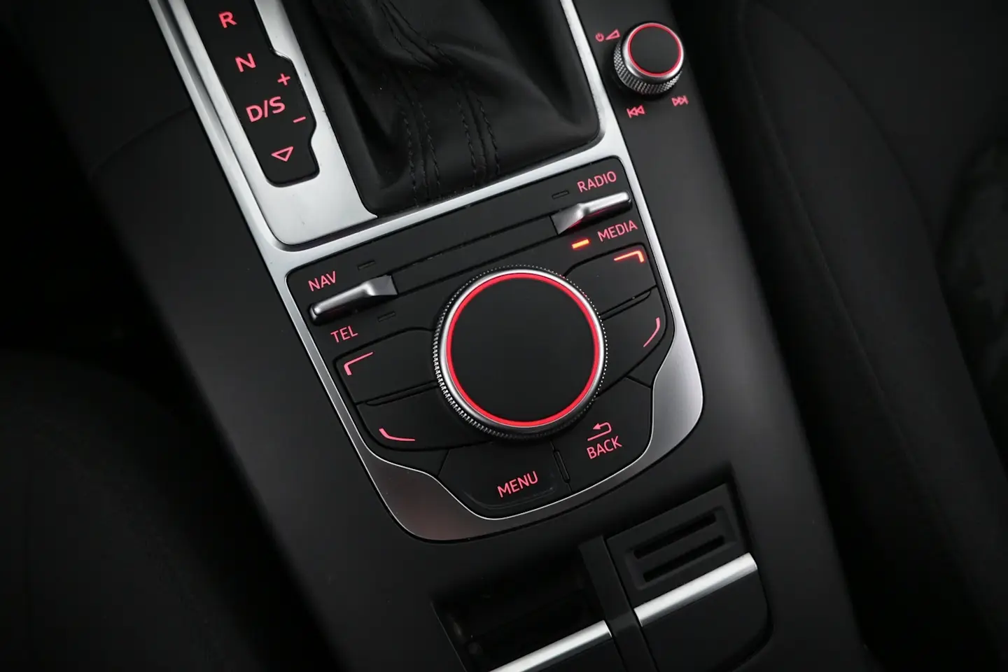 Car Image - 4J98frj5T2w5biM2U8tHGp