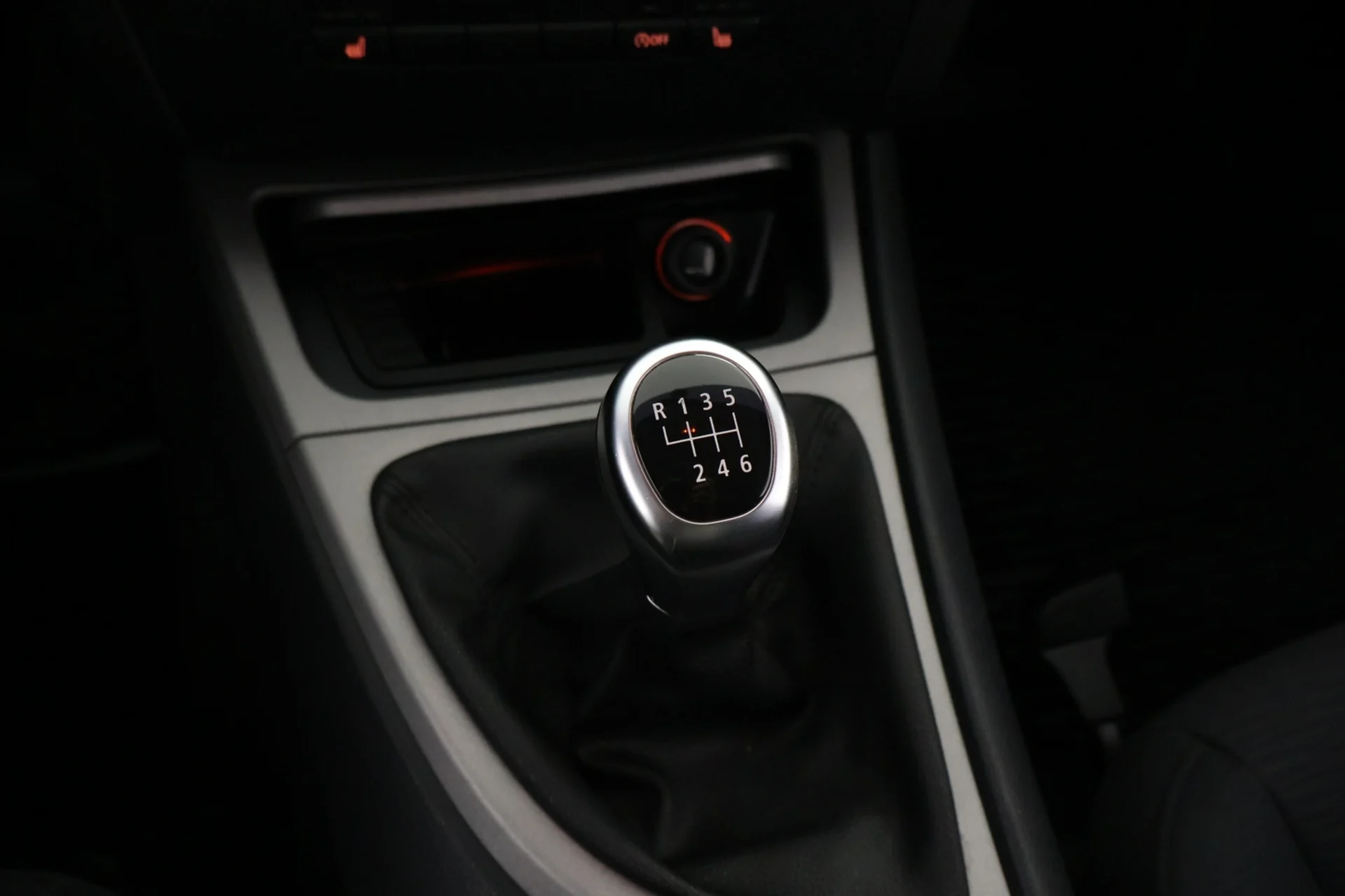 Car Image - 1271meIvSGgqKJiMImNgGf