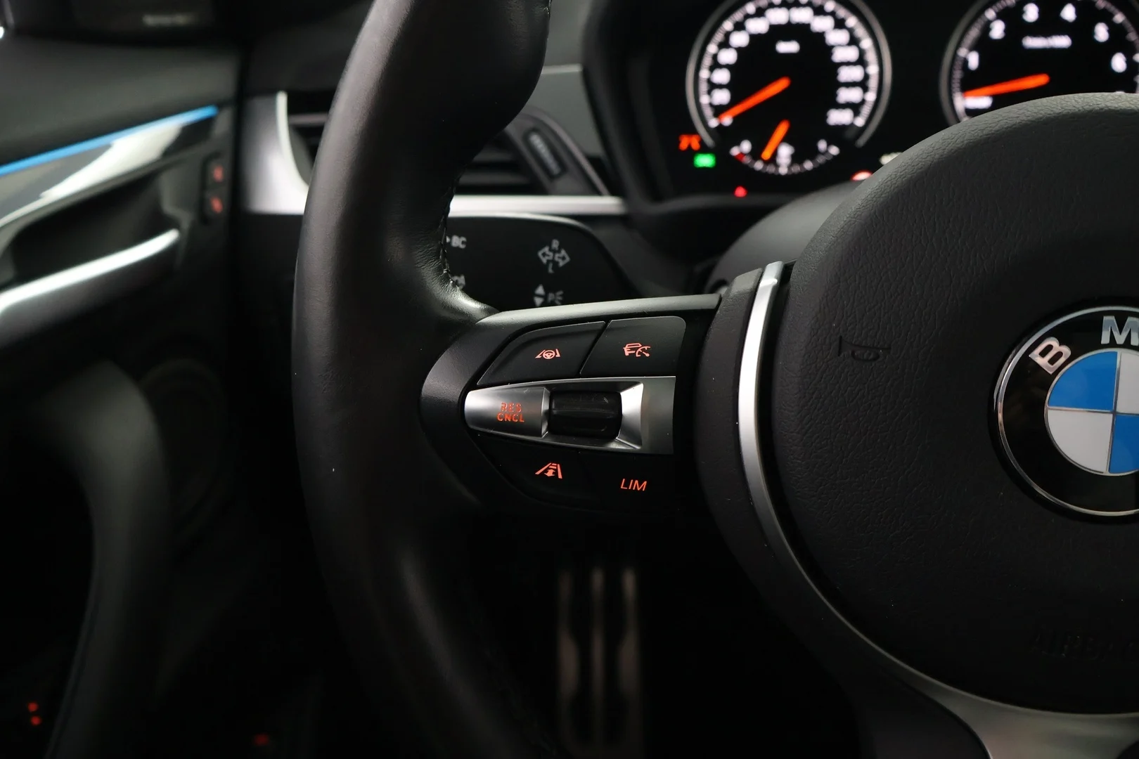 Car Image - 1v35O8j8XNIqpy3MDoNd6E