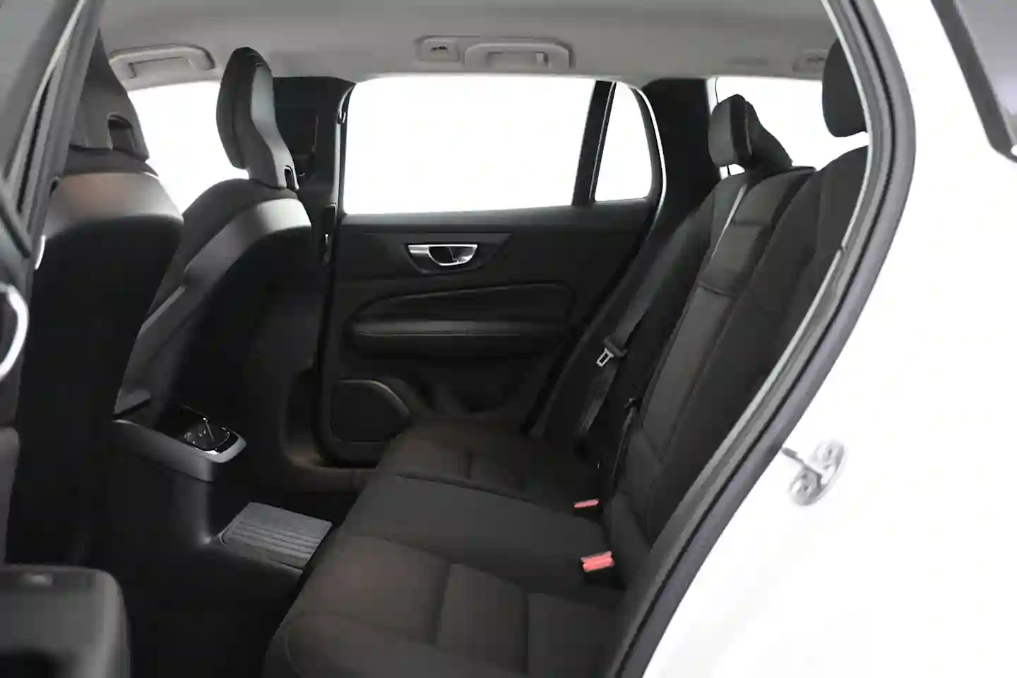 Car Image - 6VRaOVb1rwmZehA7YanZjI