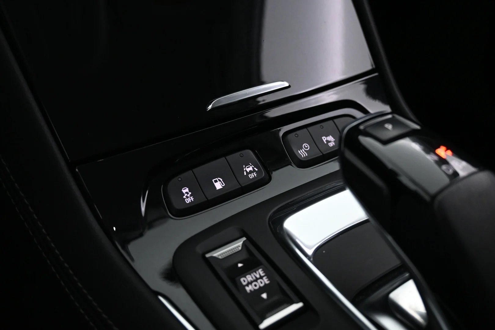 Car Image - 4xC3UxecGyDJTocyyD9h7m