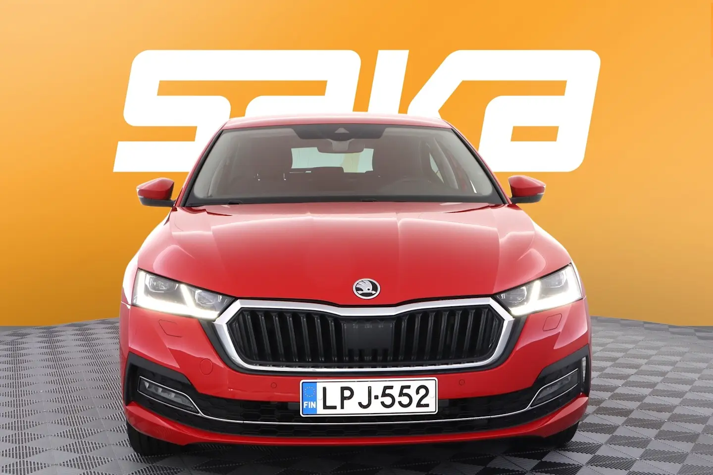 Car Image - 4y2LywpNCdKCBHrTzgkqak