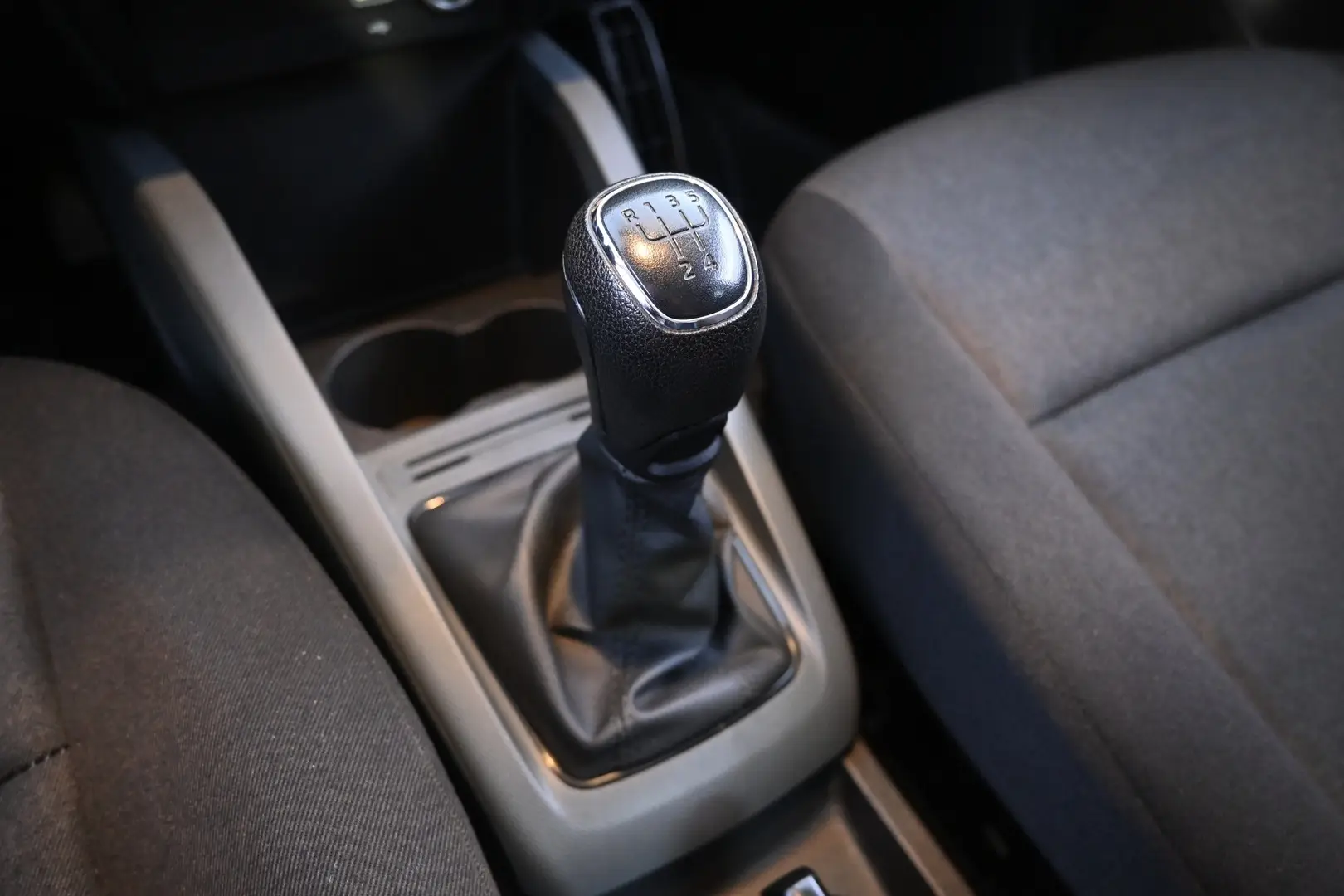 Car Image - 70rtgZvmwRd6nciwfT3hl0