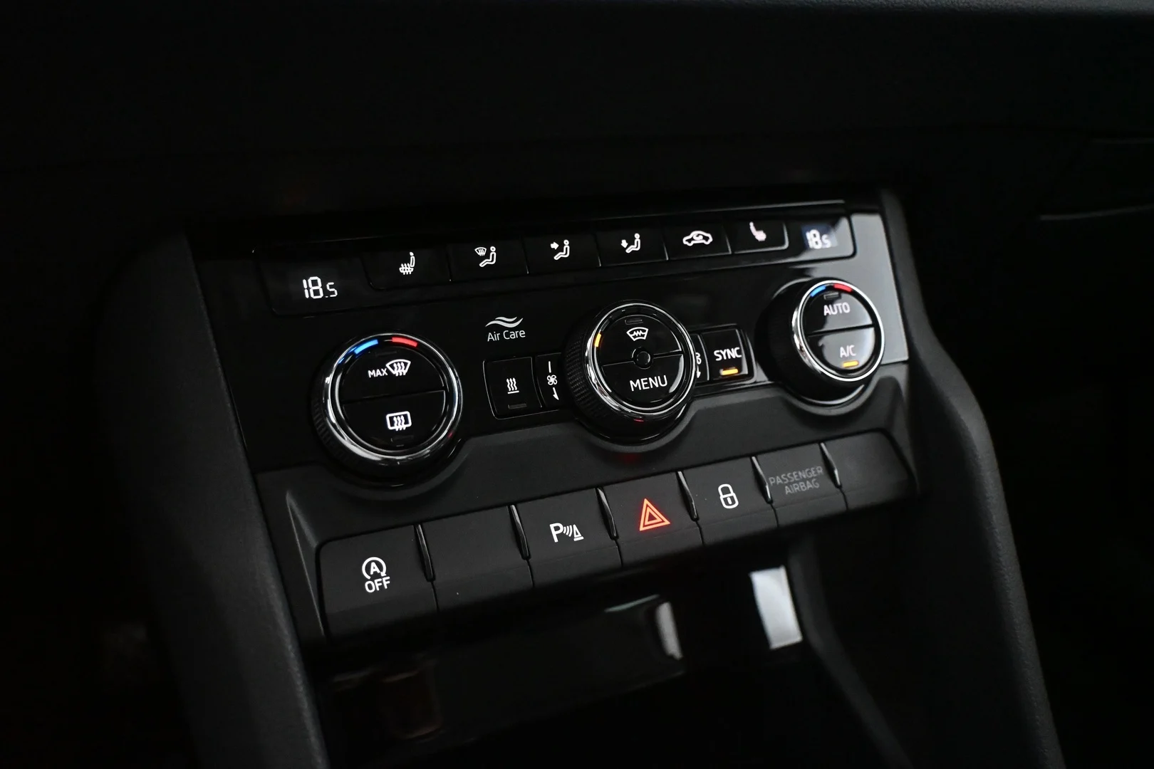 Car Image - 3SNz2tfVXaHkhIhcA1Z4Ey