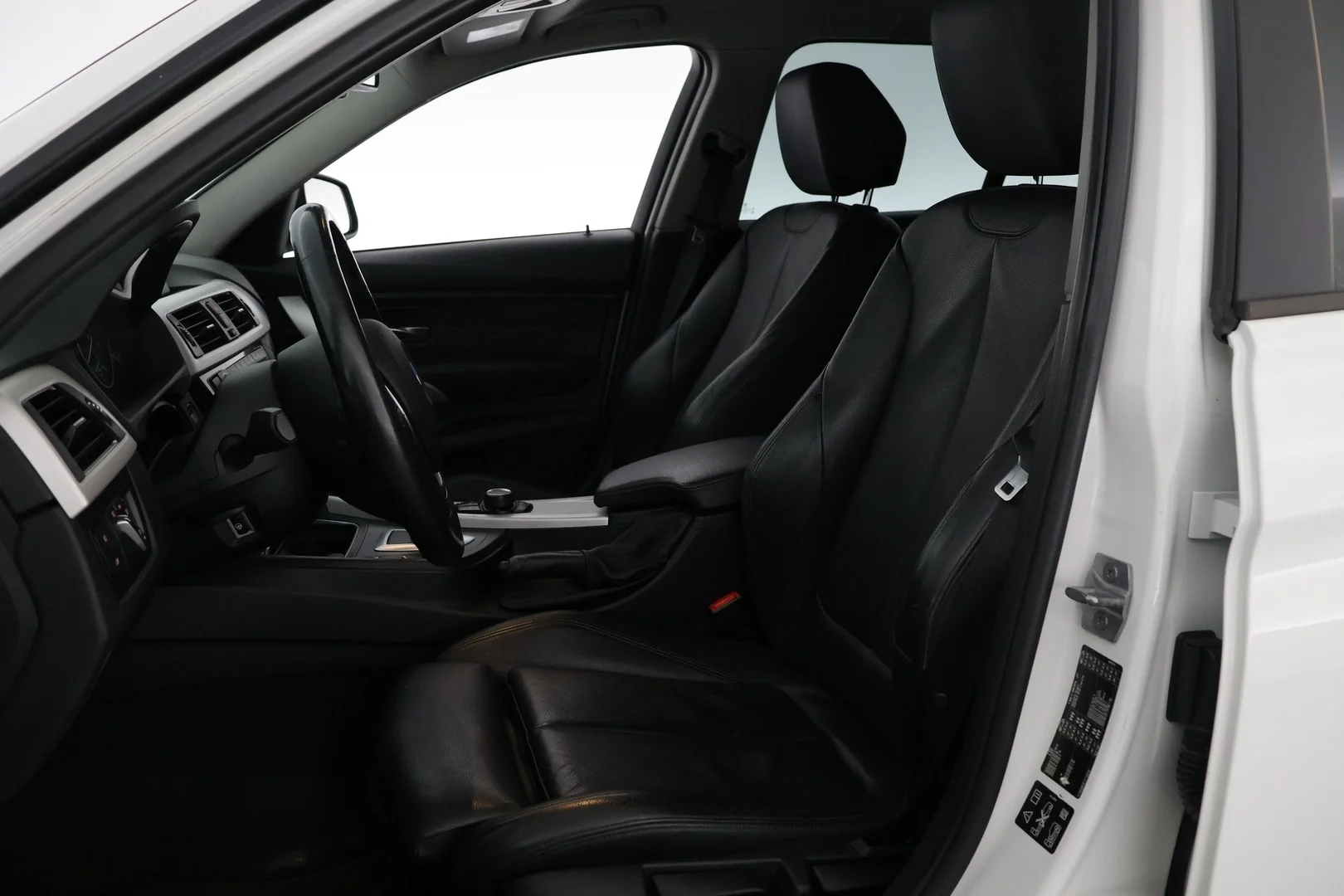 Car Image - jXMWiPR7w2b0qQAYJOyCw