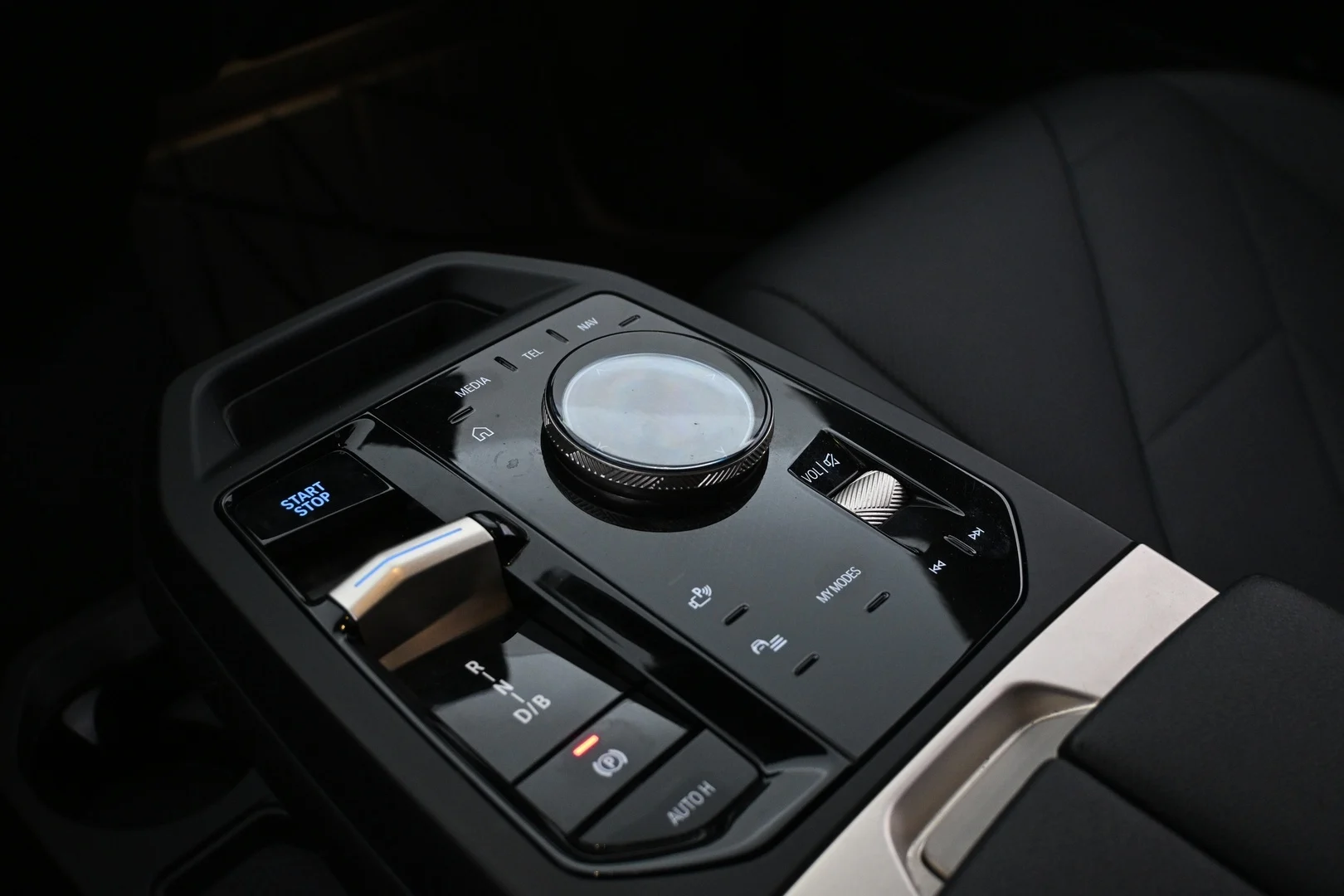 Car Image - N63FfwqNESULjJYM7nKS1