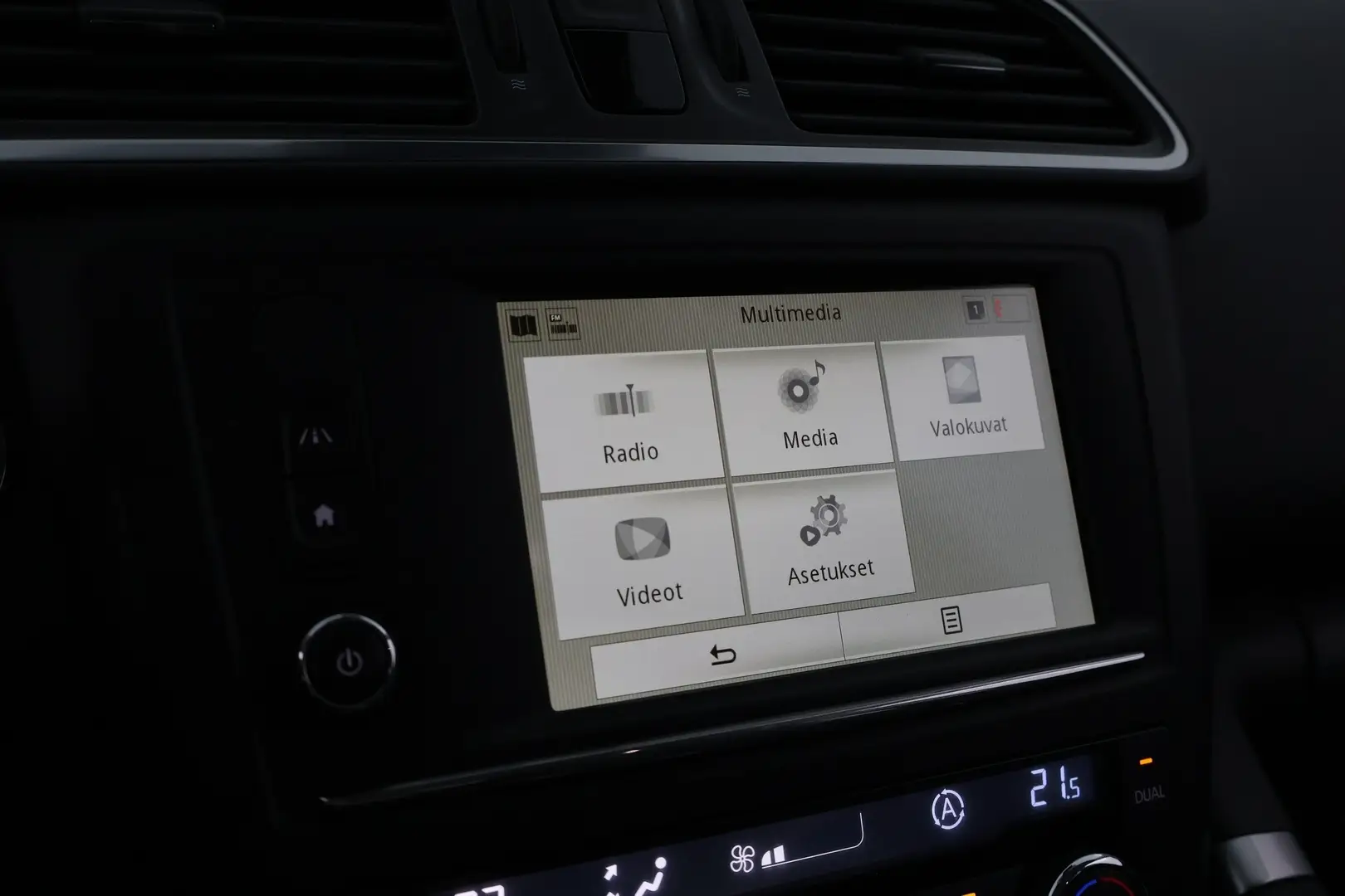 Car Image - 7gNPqmdEvCSMk00Xb3lSUl