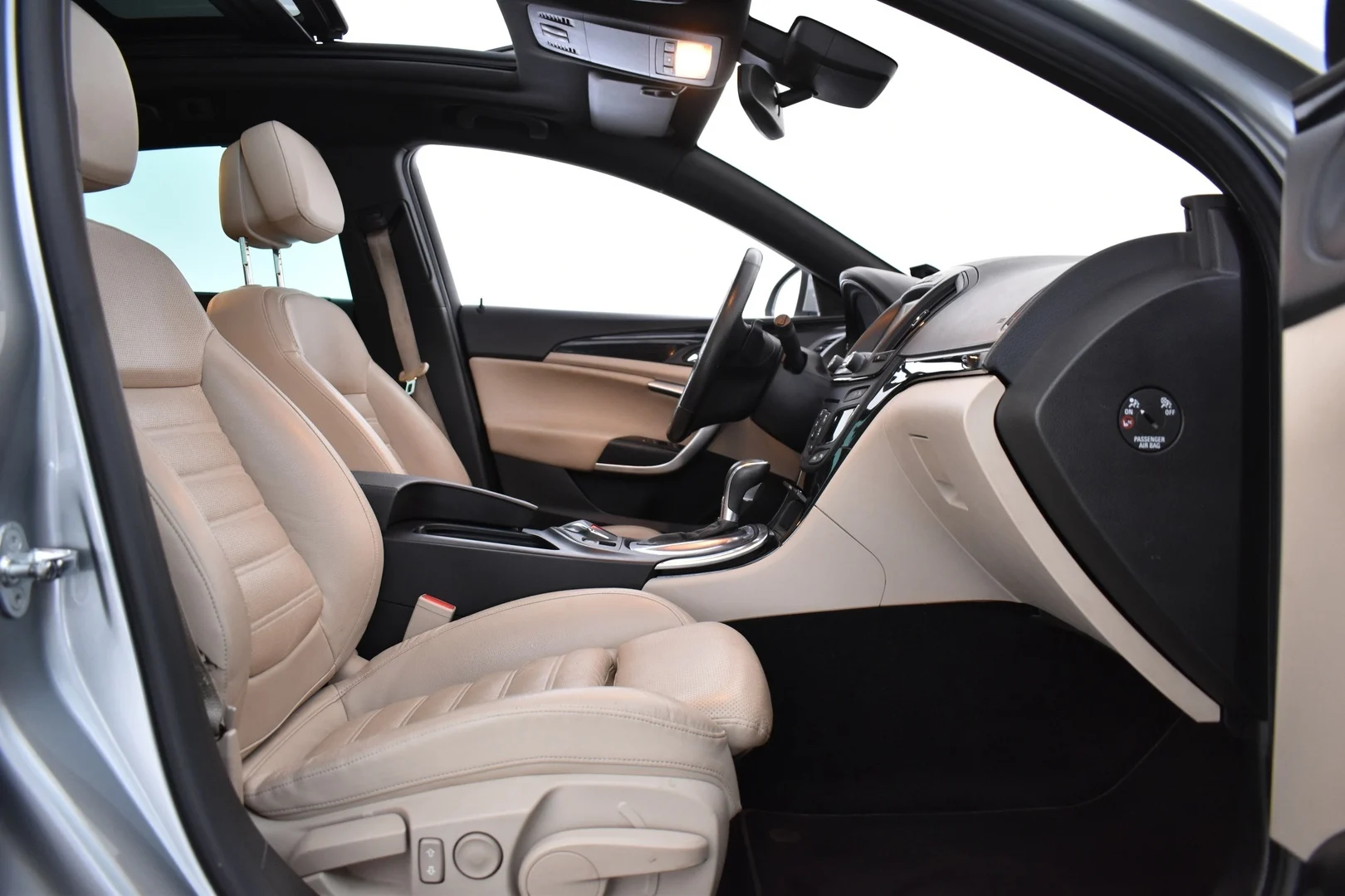 Car Image - 1OeKQNtvVNO9eslCR1L5JV