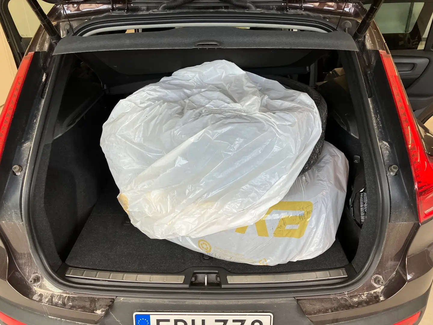 Car Image - 44dFLEKnCna4eVCMq0Nfmu
