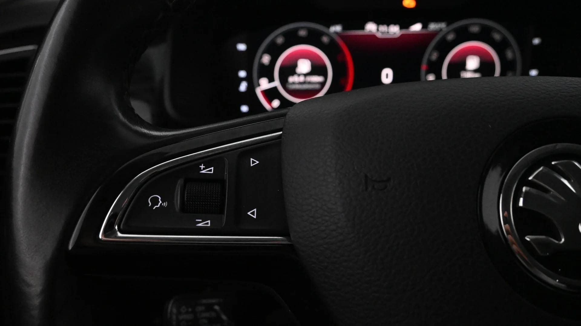 Car Image - aONYcpcue3L2pztioPMff
