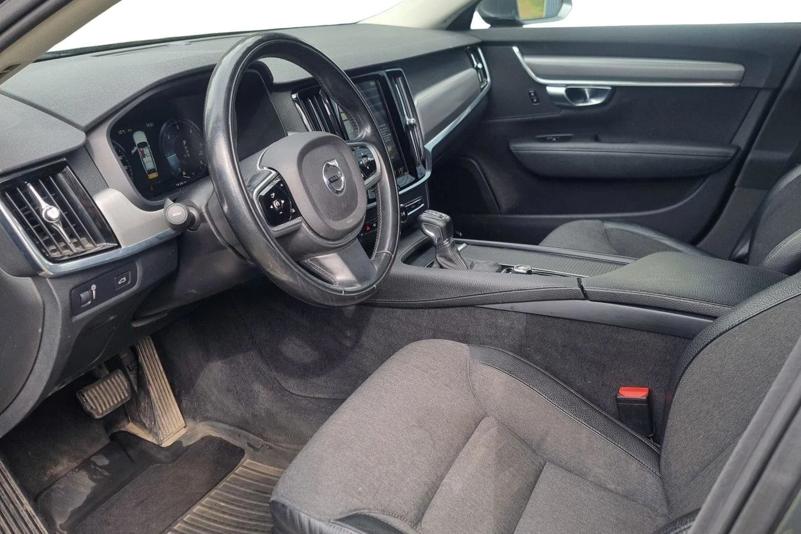 Car Image - 3BFruB3Yuo5pthNTc4dGMP