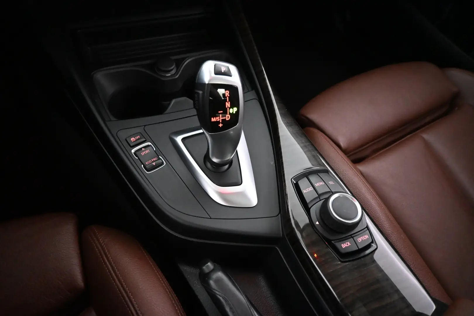 Car Image - 2XagUKi159VcQqYNRMMQJH