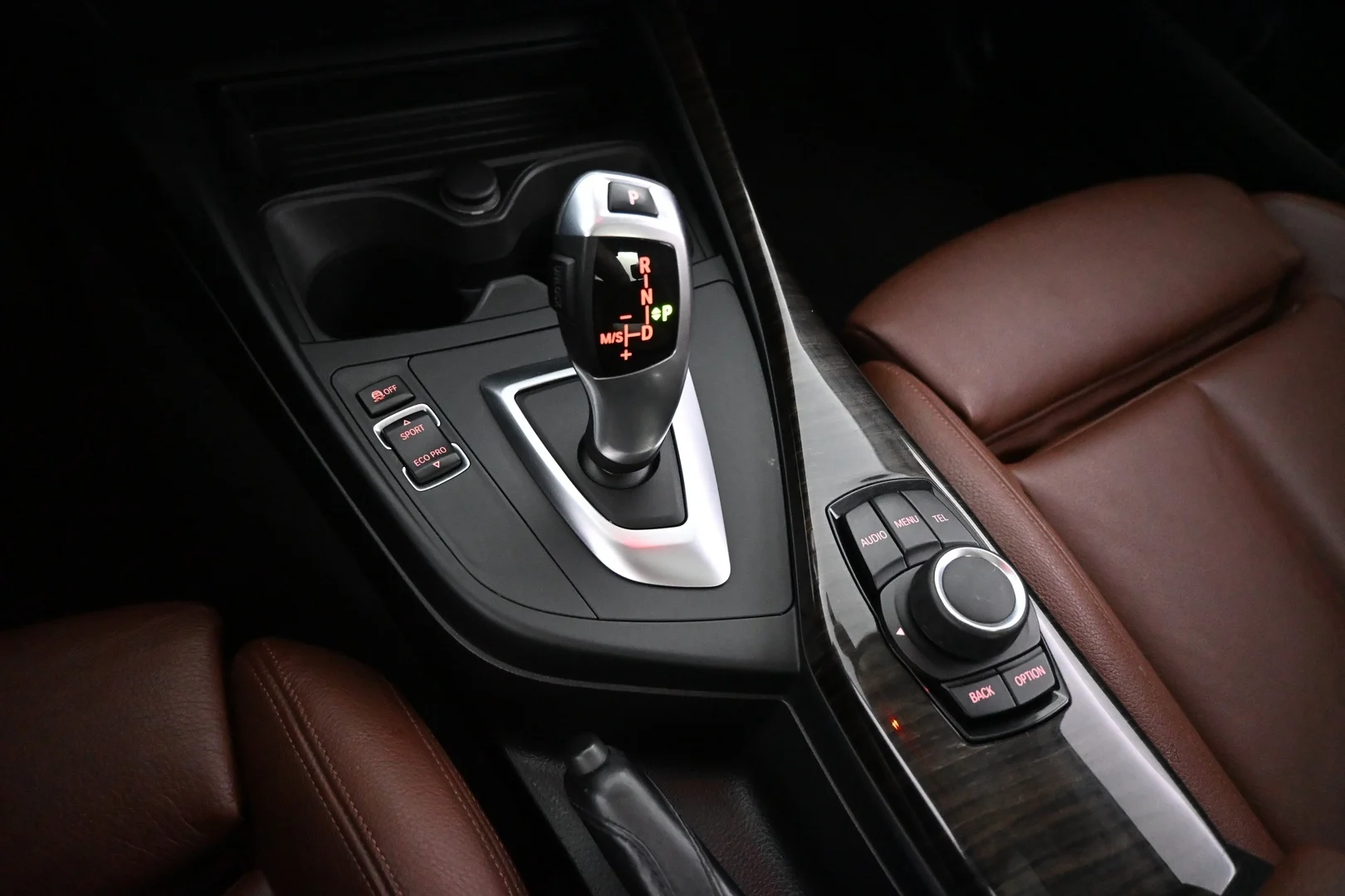 Car Image - 2XagUKi159VcQqYNRMMQJH