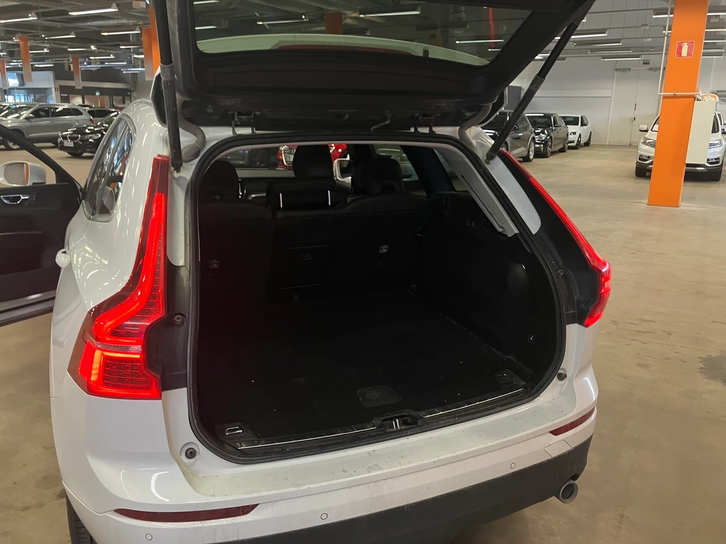 Car Image - 6V4gQ5LFBvfbTGTdqzua6M