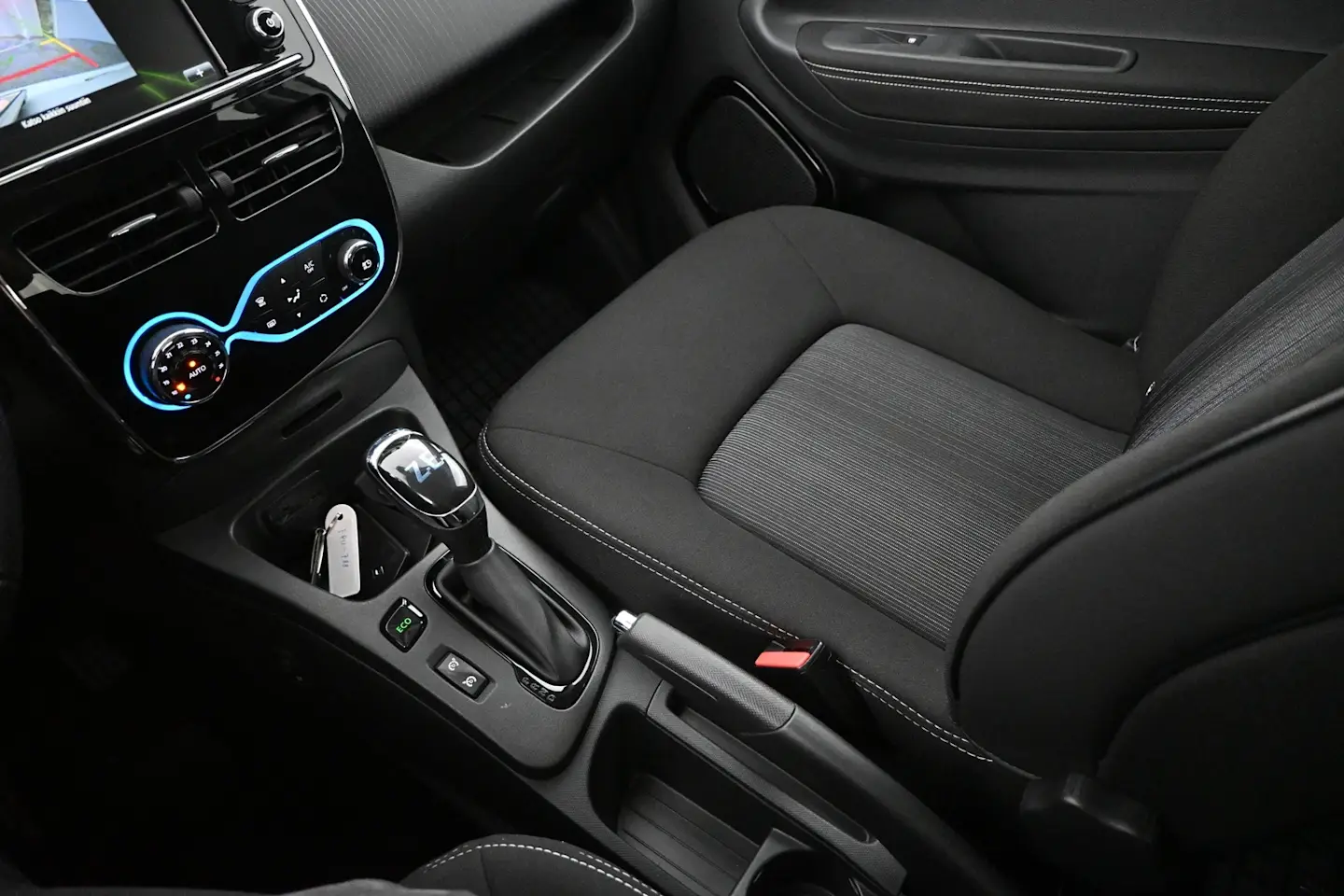 Car Image - 5yCIeAtM6NtqKPCnIhtNA6
