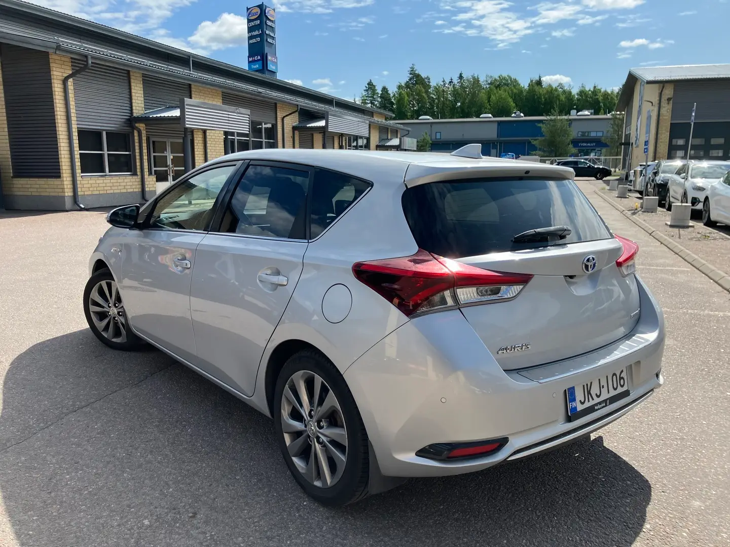Car Image - 5TfhC5Zui6wQ5GUZ7k8Xtb