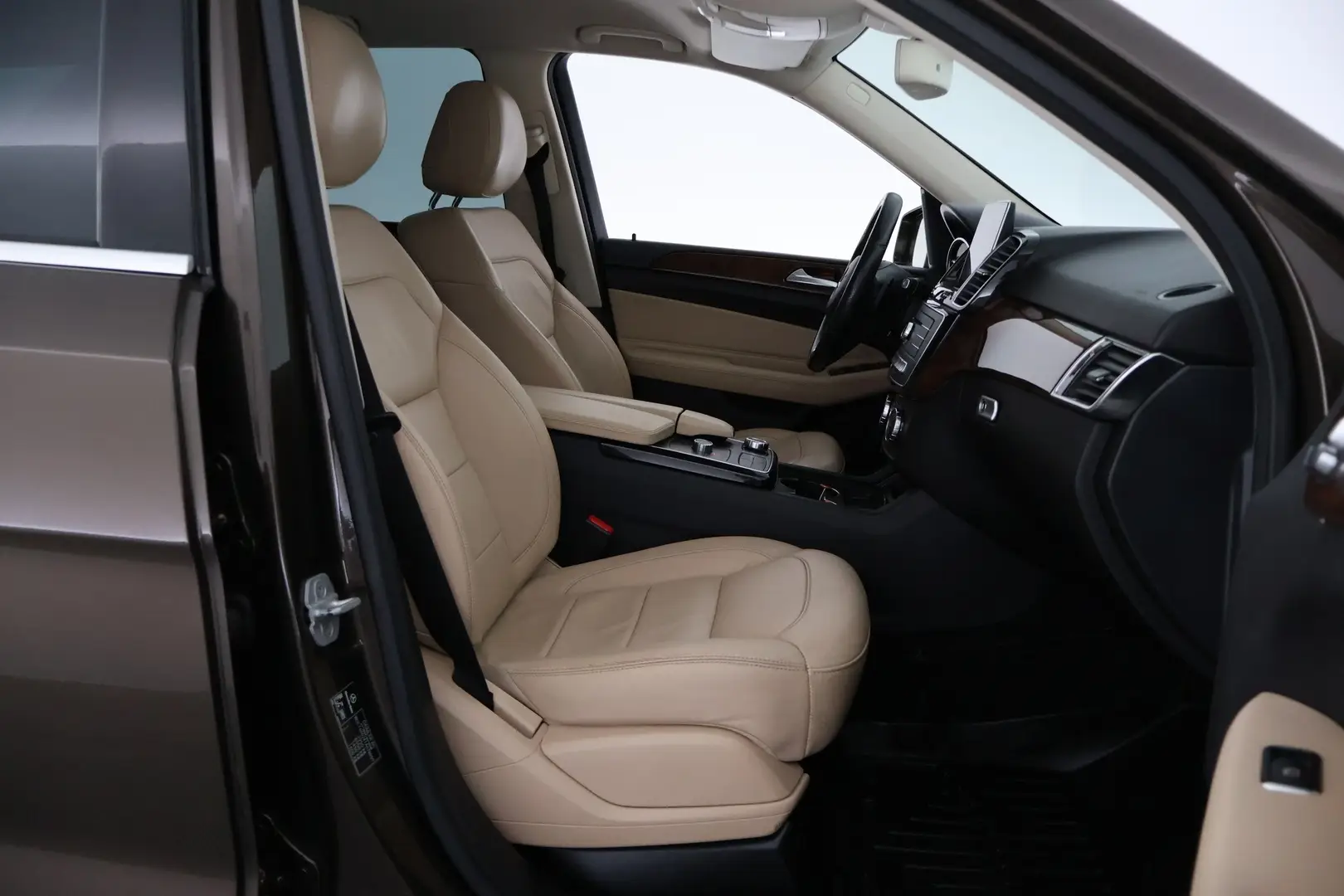 Car Image - 7xcRat8gsp4aUyGuOnkYQH