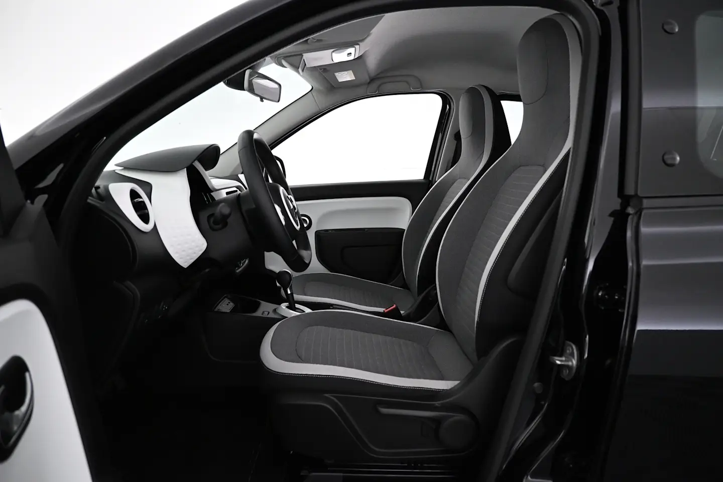 Car Image - 2QrjVV9GA8Ebu4kRGoZcWS