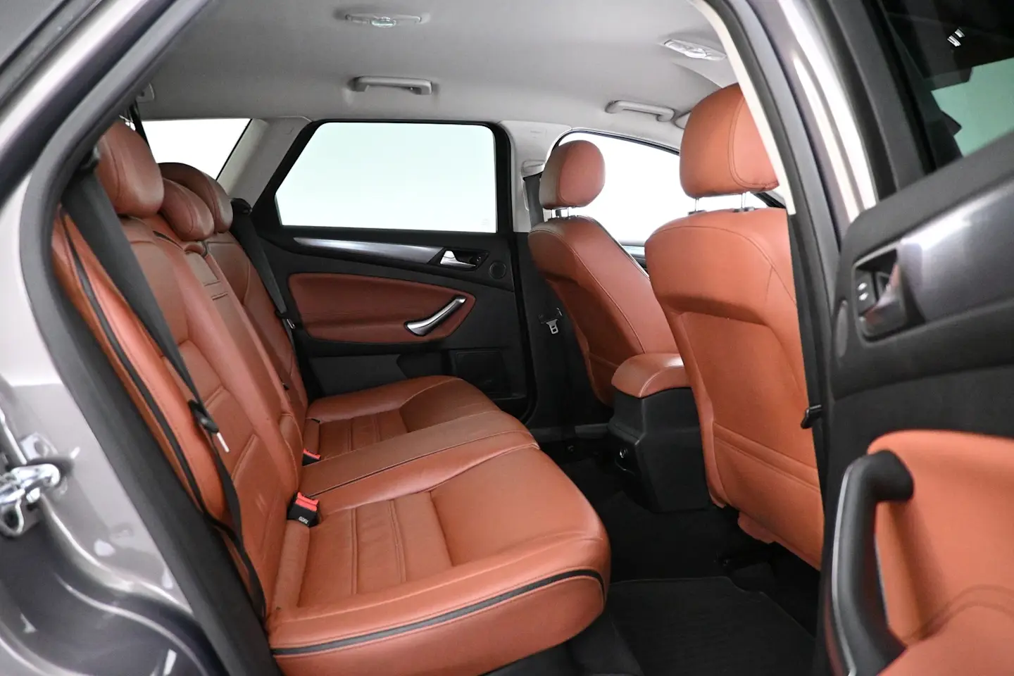 Car Image - 1BYi0OoQu3A0Unb7CczQ48