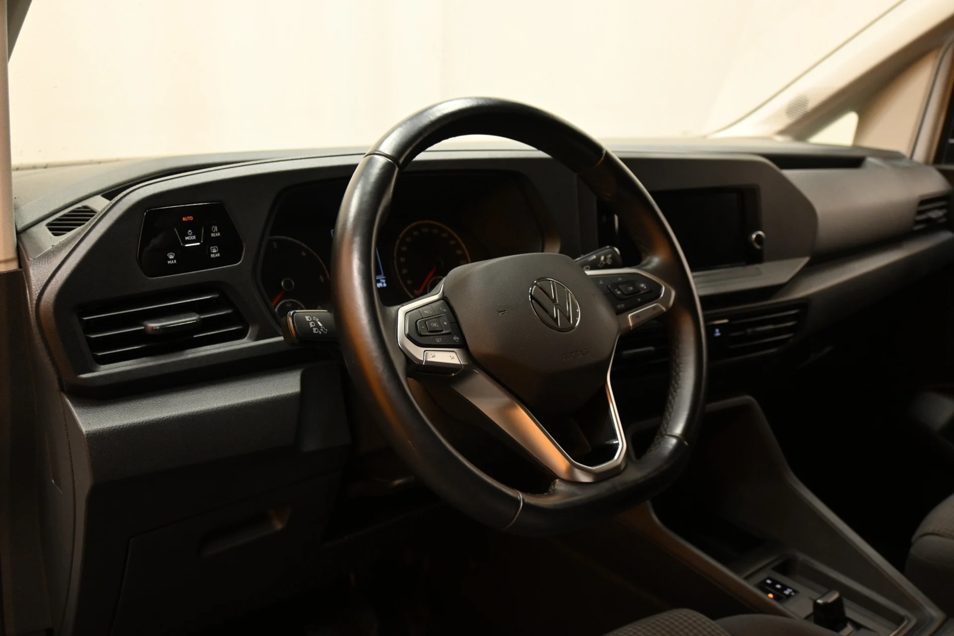 Car Image - 7zeitTk3RE76c5giil8nCU