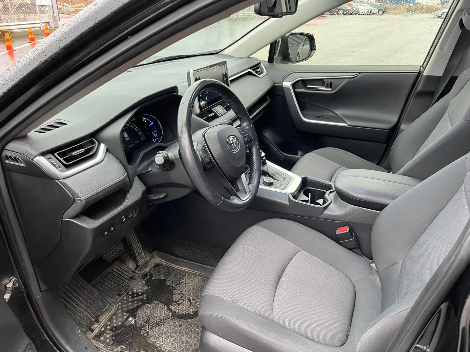 Car Image - 5FxuQfnGjoICGYp8atZTqY