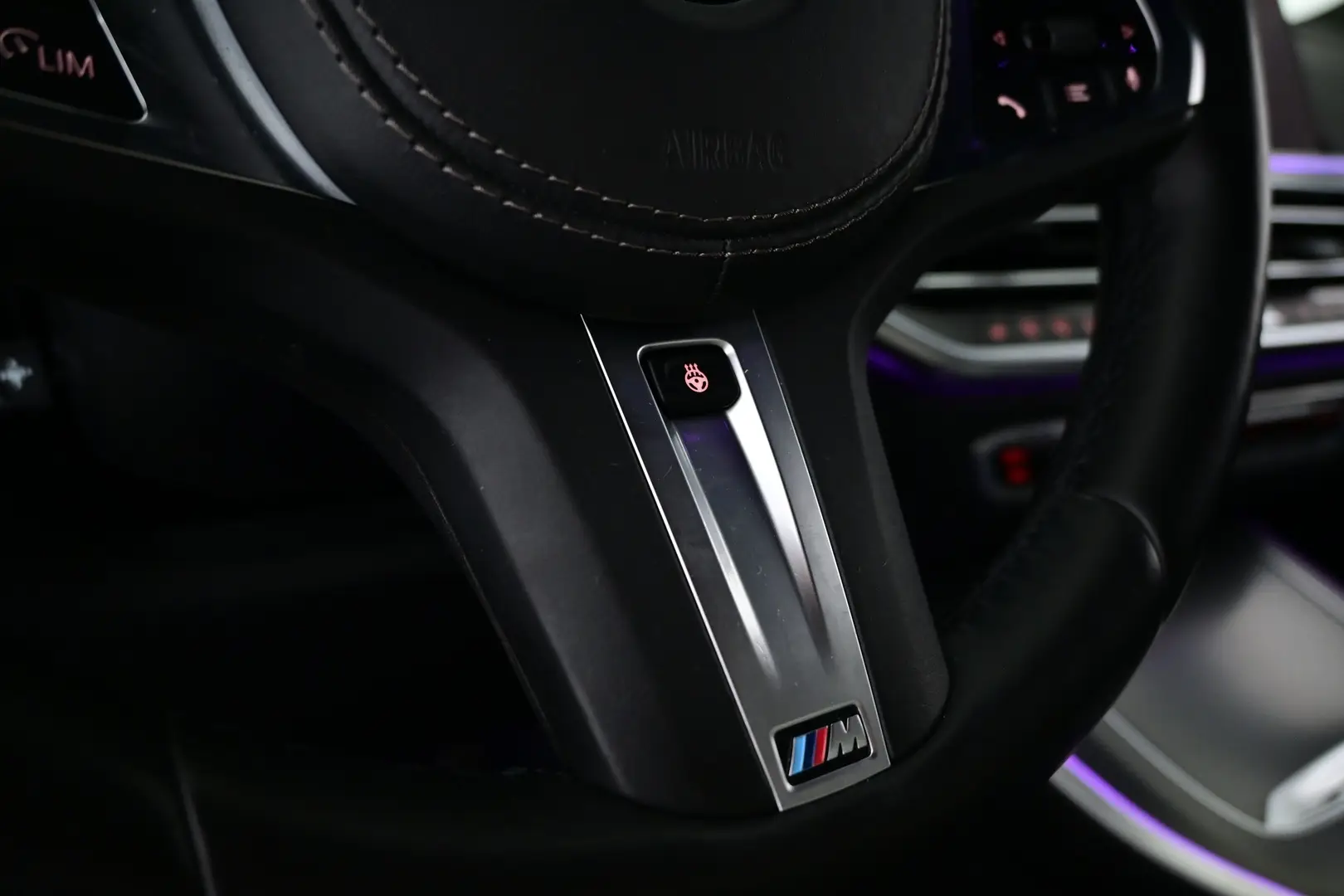 Car Image - HOMrbvUO5qV8kCXcWz31e