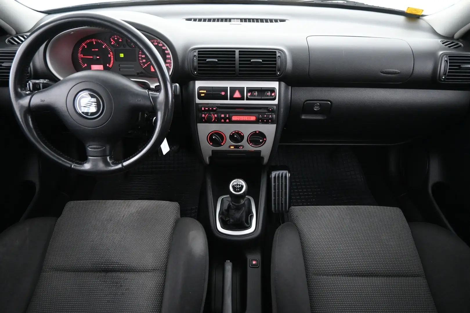 Car Image - 5ggEWI5lW3t7jYjBllg6fs