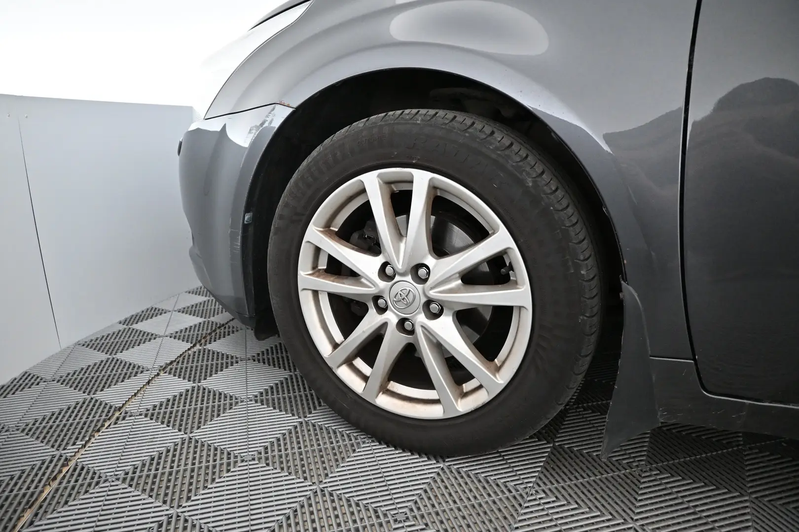 Car Image - 6Xhk5BkiGCSX5HSQIPg6gb