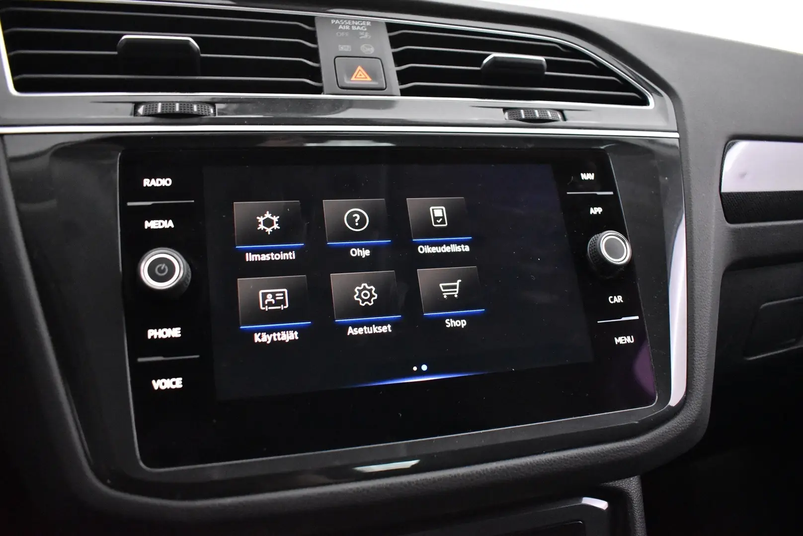Car Image - 2XiJRns1nJ0t10v8oFK7hP