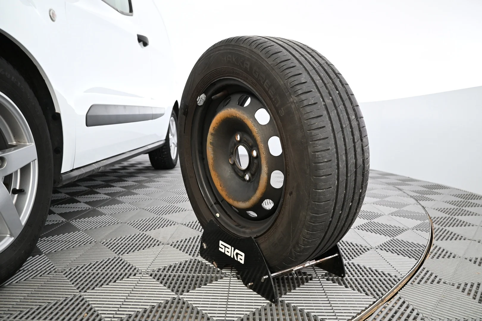 Car Image - 6KxalyBItlSAPLTdNklIiP