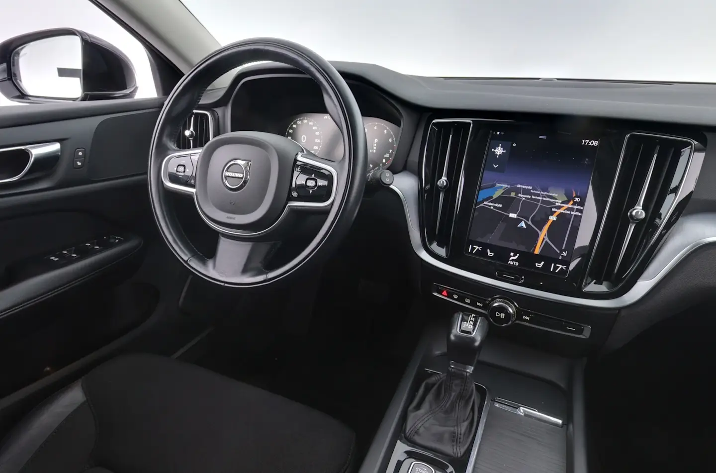 Car Image - 7ytM2rzBNuD17Ap5kUznHC