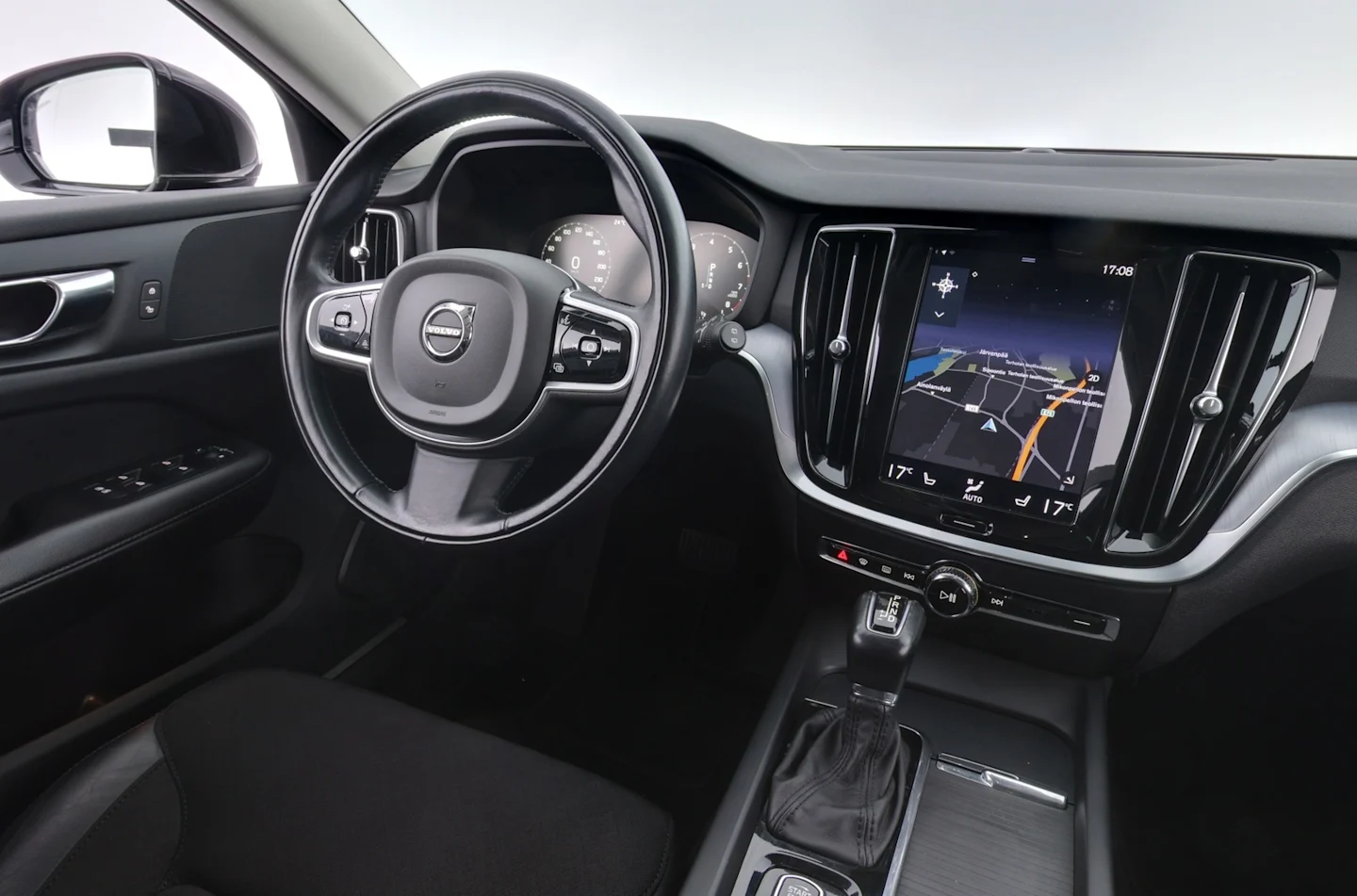 Car Image - 7ytM2rzBNuD17Ap5kUznHC