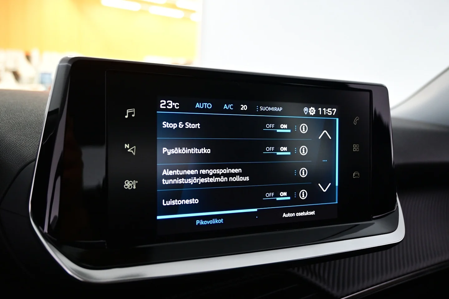 Car Image - 4J8dmckmn9O4xJlWrgYFAQ
