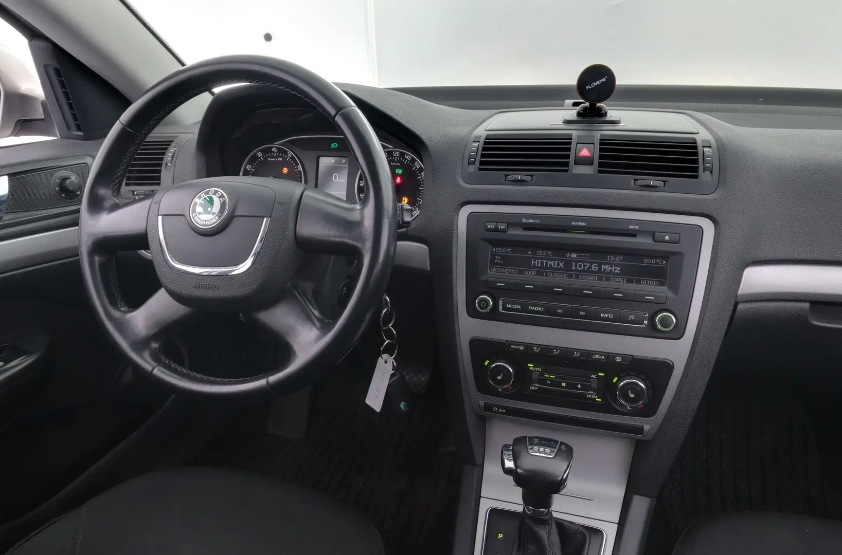 Car Image - 1bHHXrMatAKBNye6f94B2X