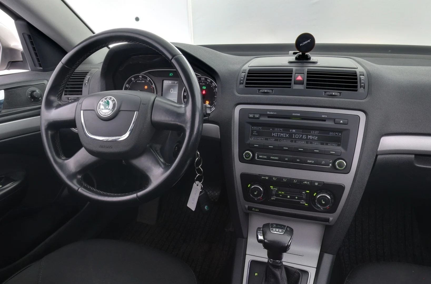 Car Image - 1bHHXrMatAKBNye6f94B2X