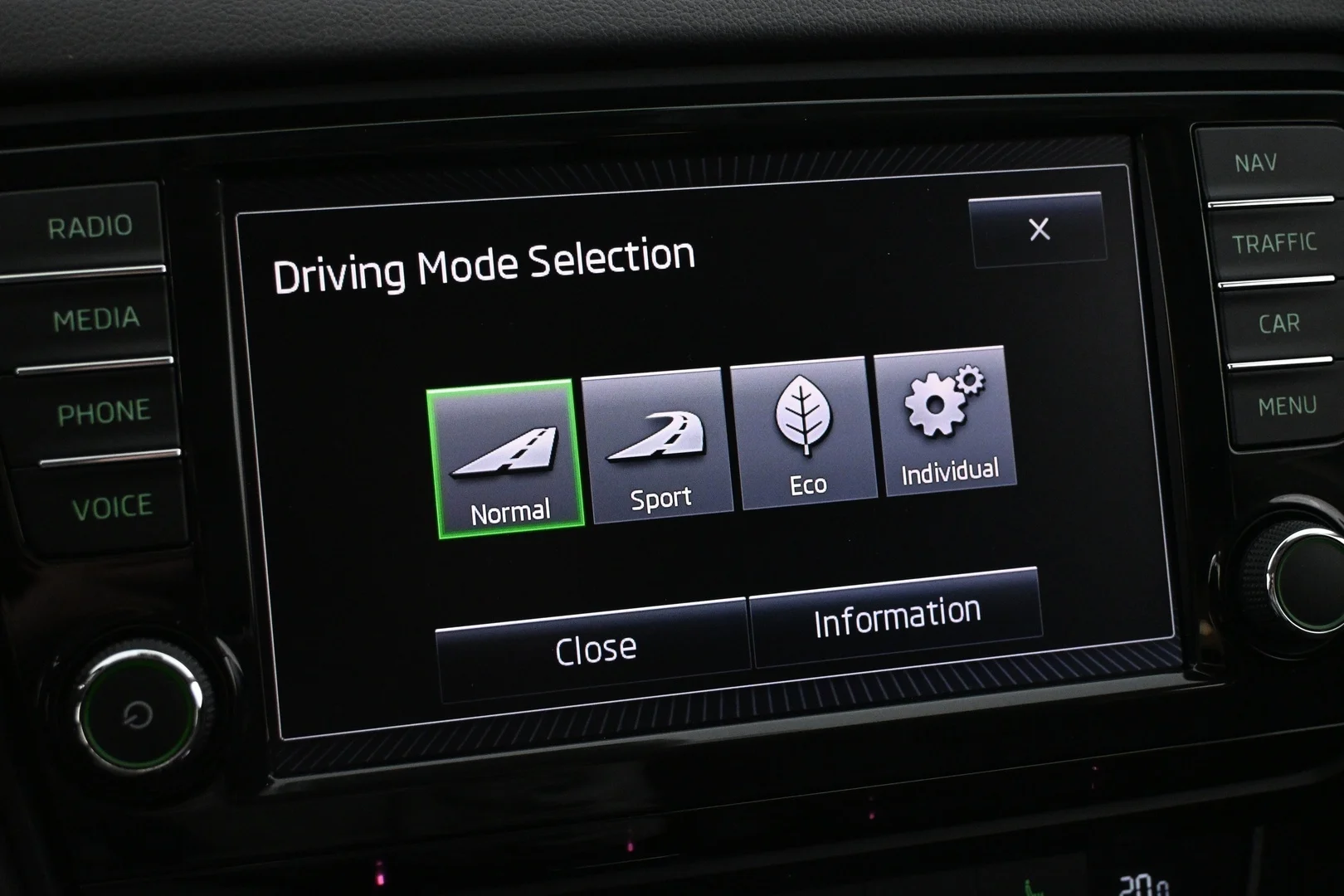 Car Image - 35xFRN5wE2tRrpM05gO0T9