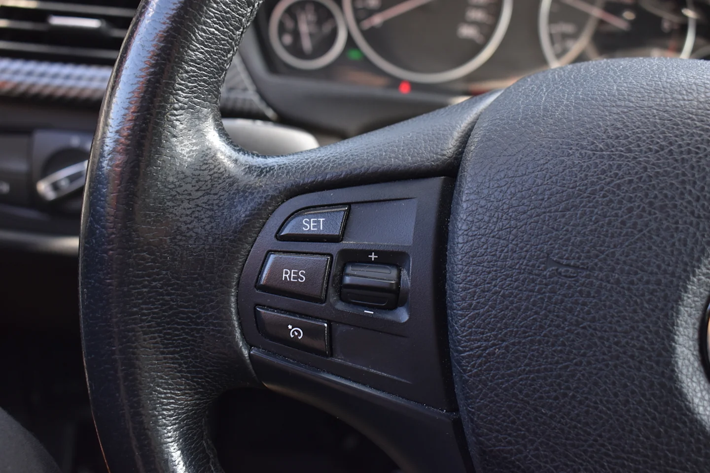 Car Image - xTTOVWgoigXYlx2ybWEaB