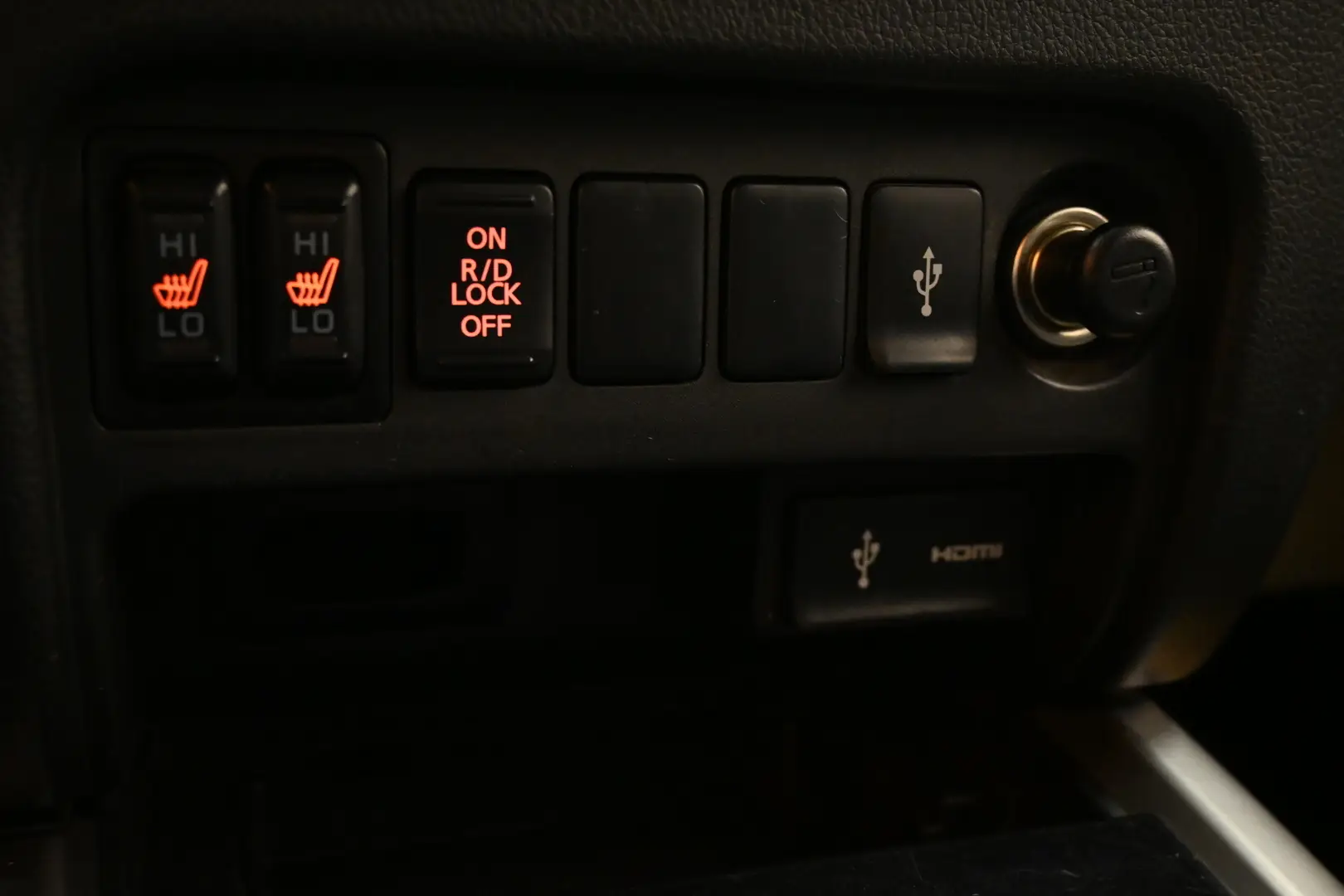 Car Image - 7sPp6pLo7faEF7yKgixZ26