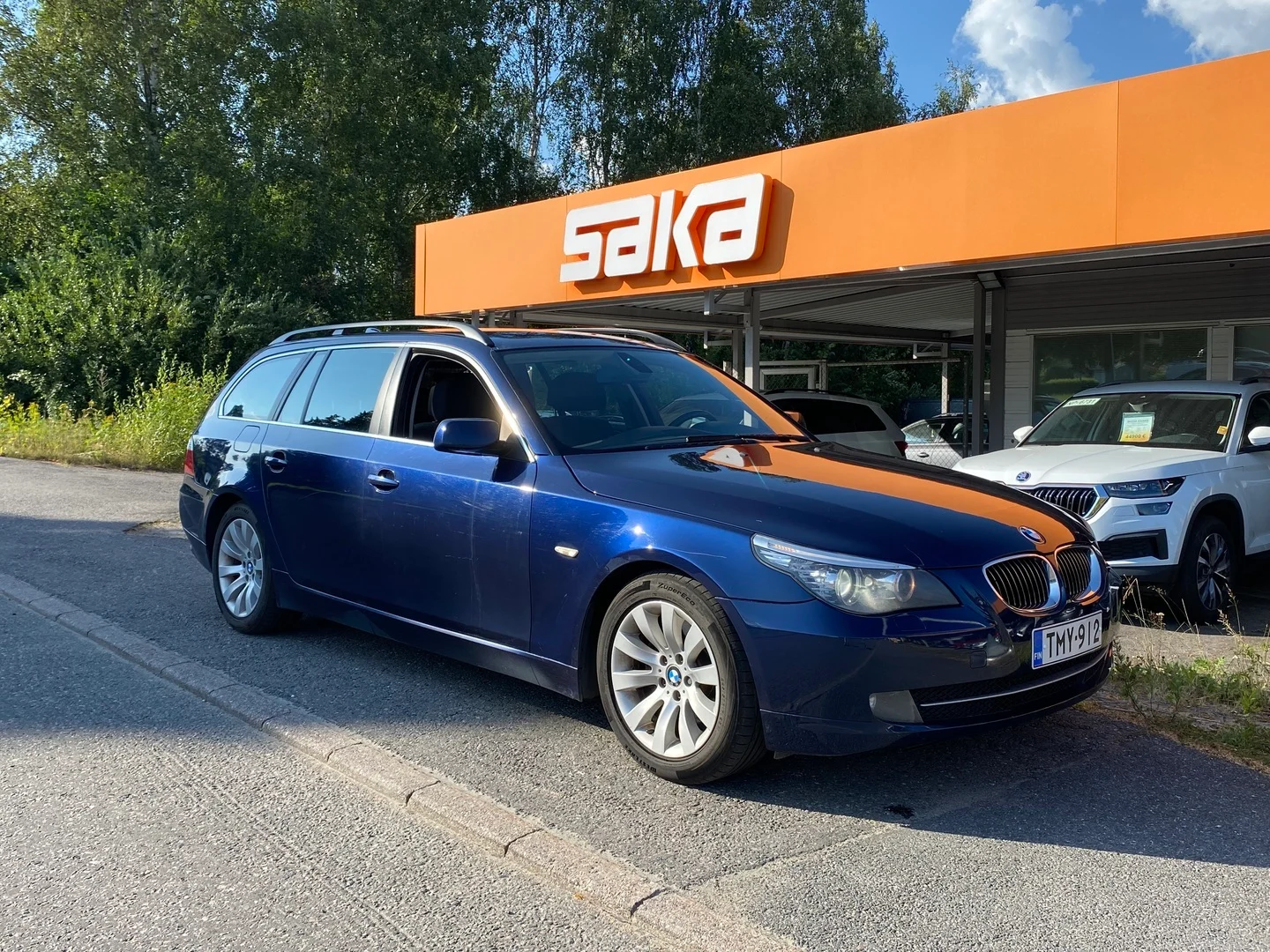 Car Image - EGrX7mgHIlW8g0B75oRCE