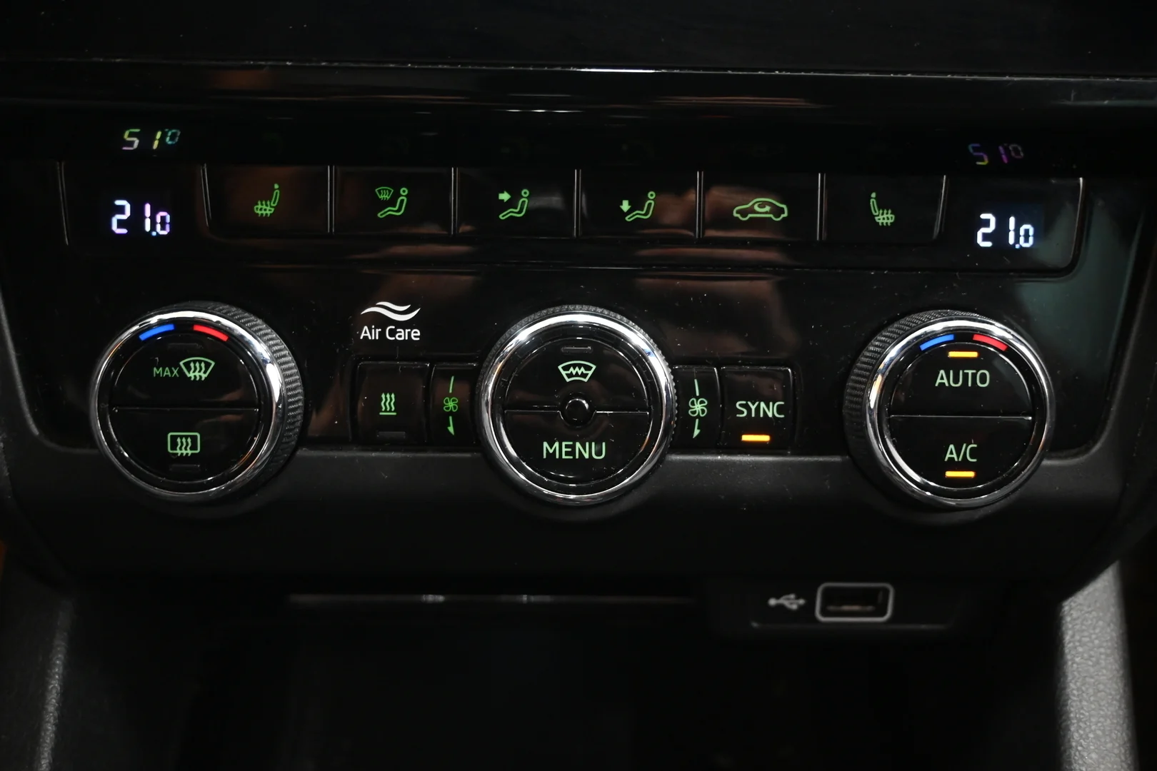 Car Image - 5H5xdlsxe7MTgPO8q6bJ3y