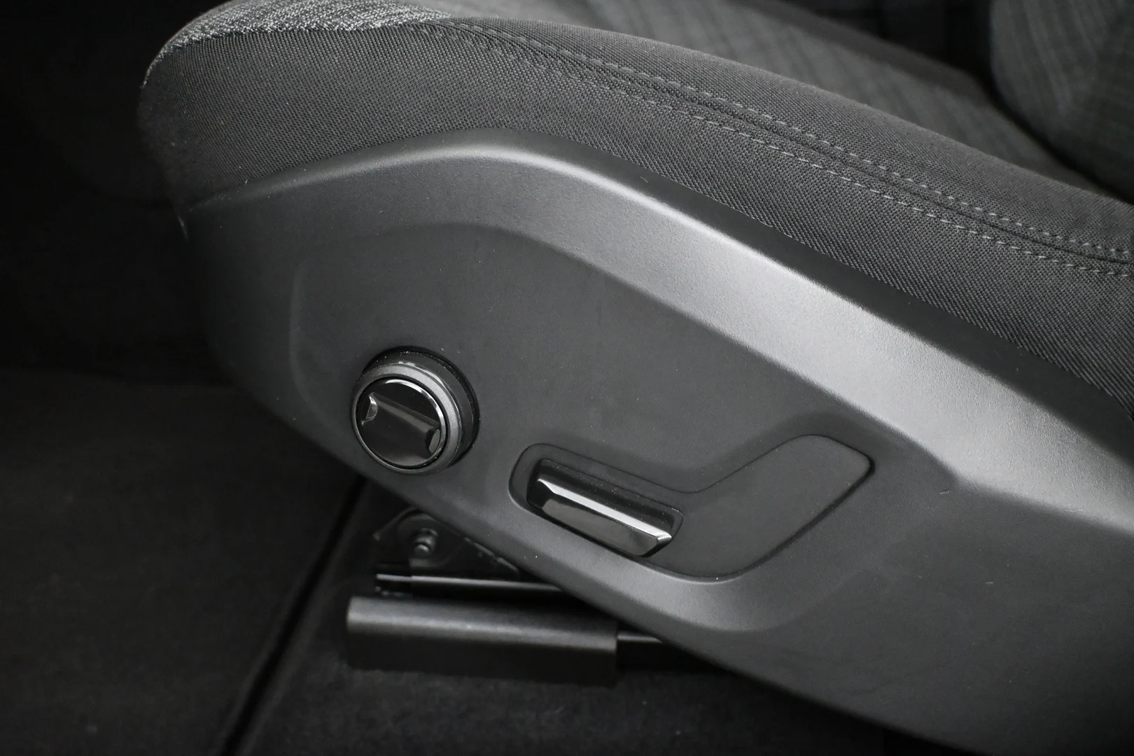 Car Image - 1UJUiesuDOZyTxk1Gx0puw