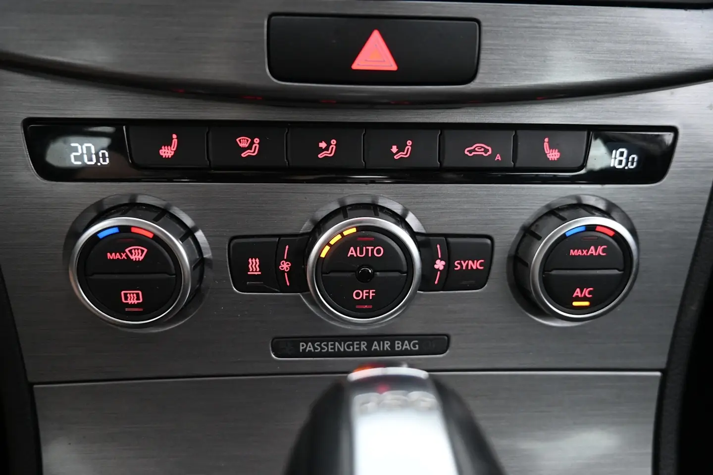 Car Image - 2ul09TQj7WcIeVawdtqapK
