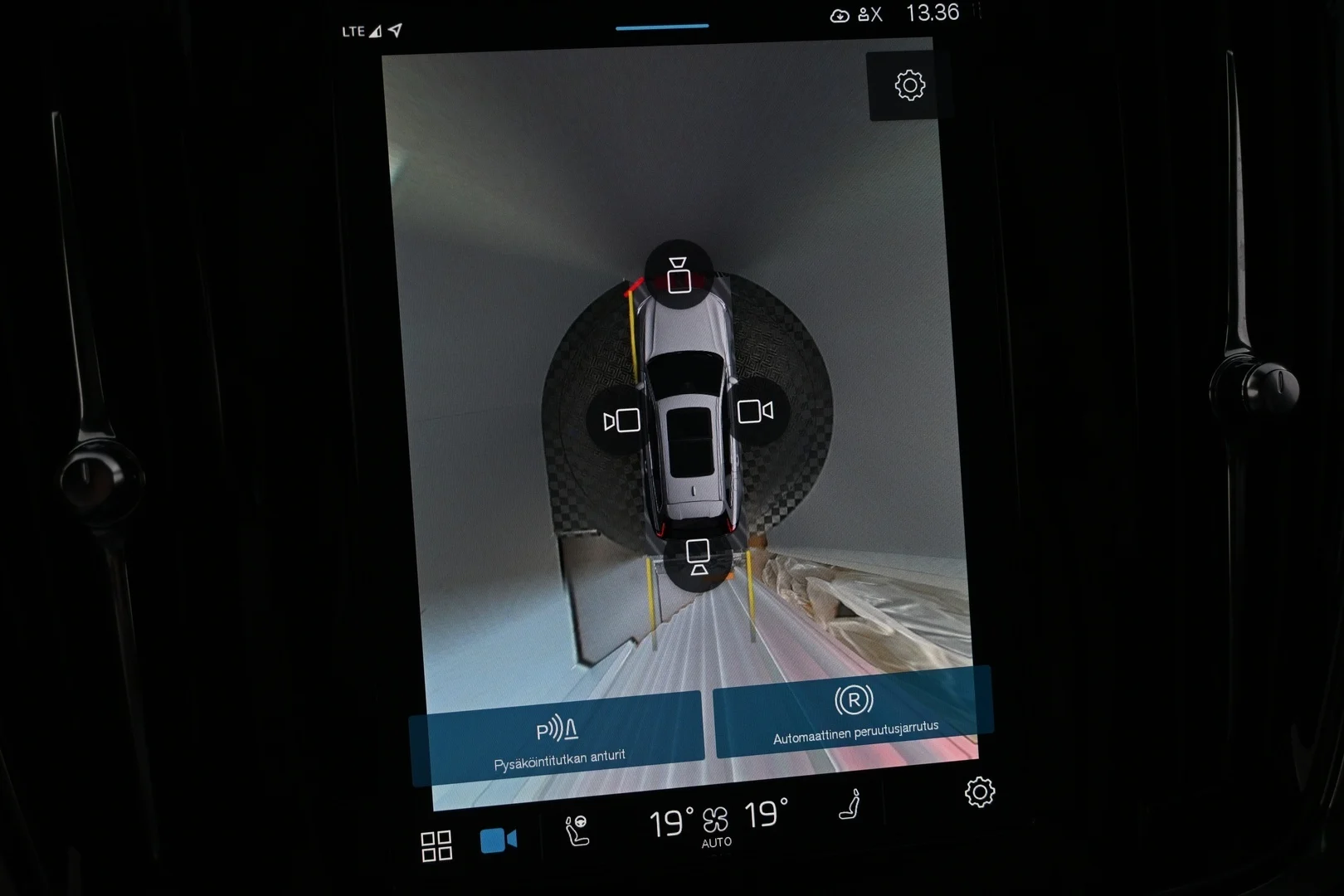 Car Image - 5n6ihbDM8h8zJnEywISFW1